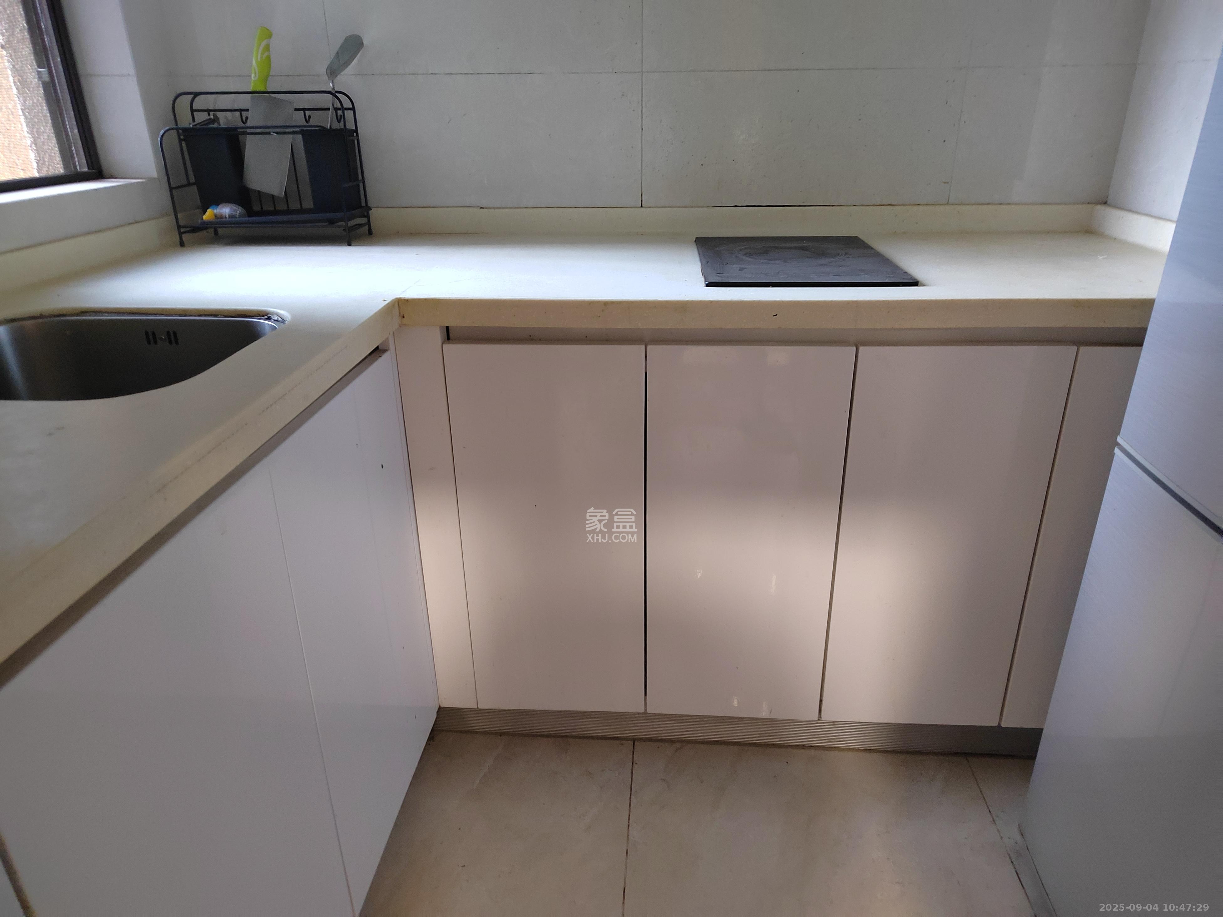 中海新城熙岸（中信新城五期）  1室1厅1卫    1000.0元/月室内图