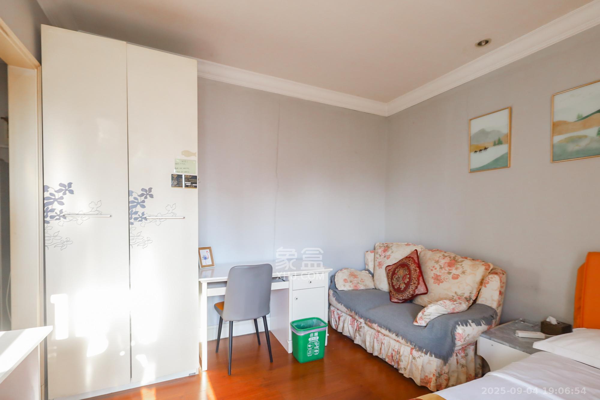 郡原广场  1室1厅1卫    23.8万 郡原广场  1室1厅1卫    23.8万其他