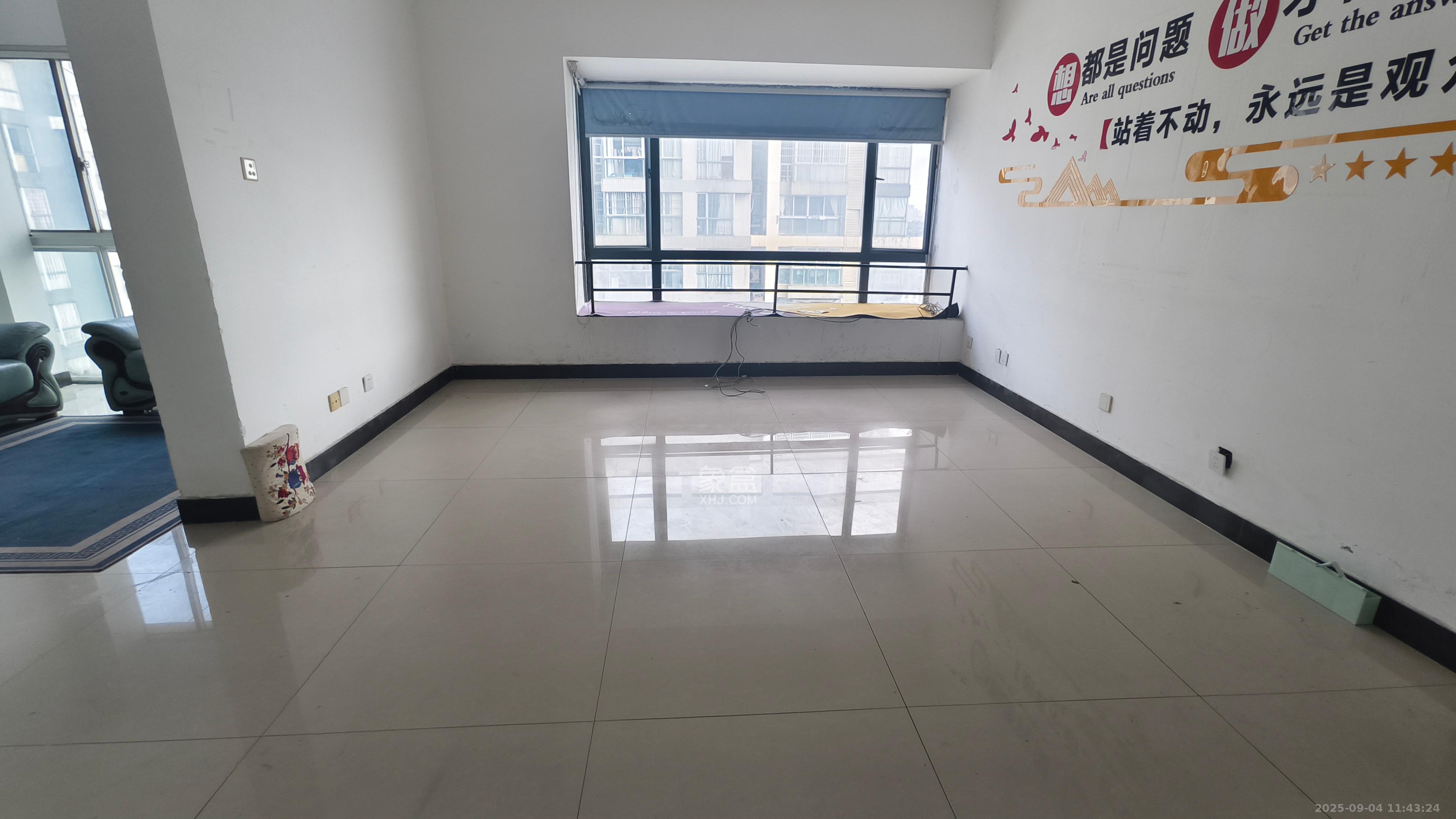 格蓝康都  3室2厅2卫   2800.00元/月室内图