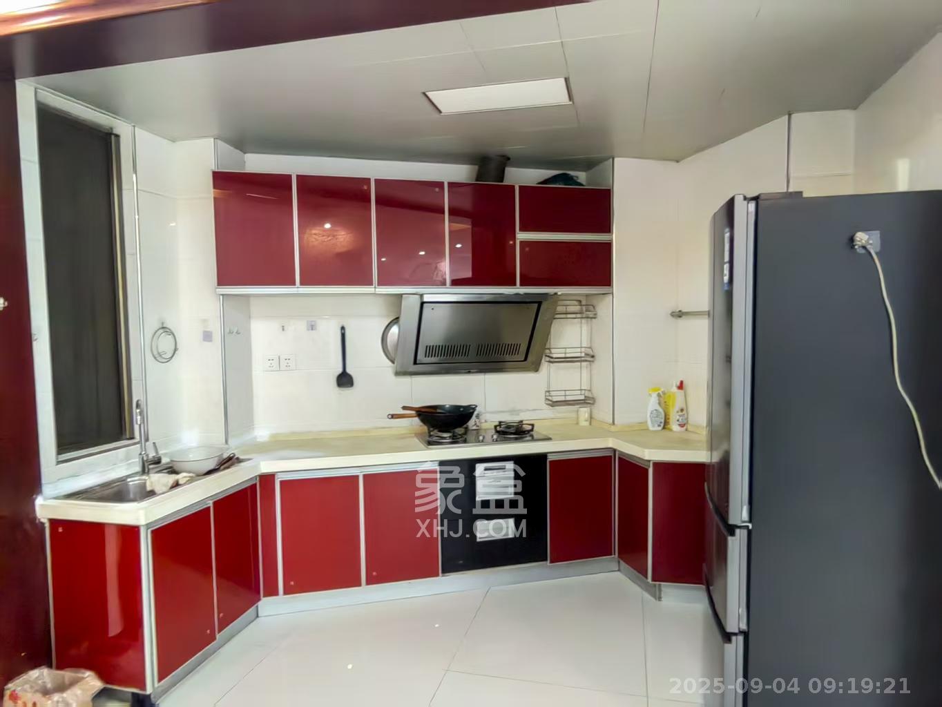 长沙玫瑰园  3室2厅2卫    2200.0元/月室内图