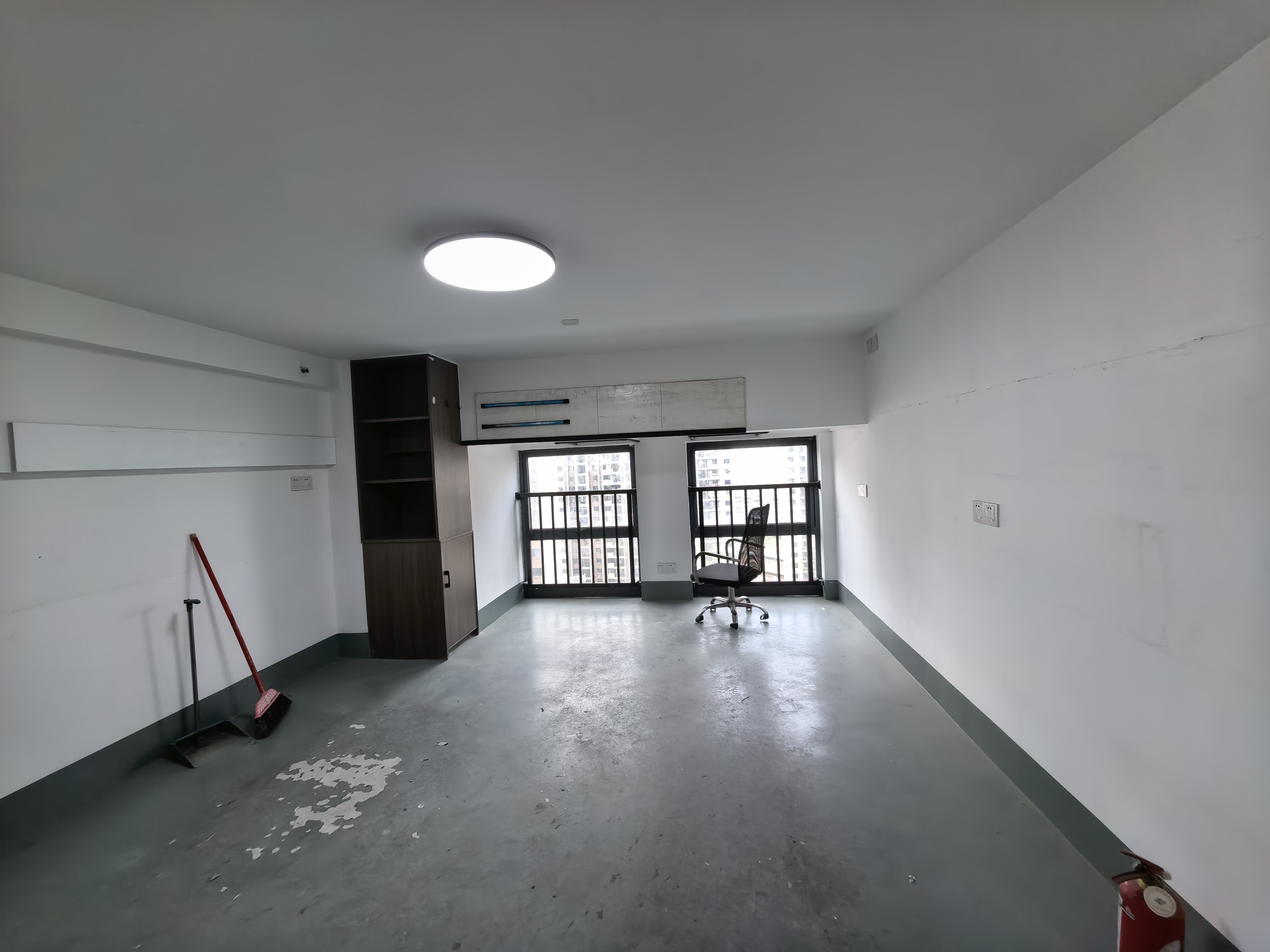 华润置地广场二期 1室1厅1卫 1800.0元/月 华润置地广场二期 1室1厅1卫 1800.0元/月户型图