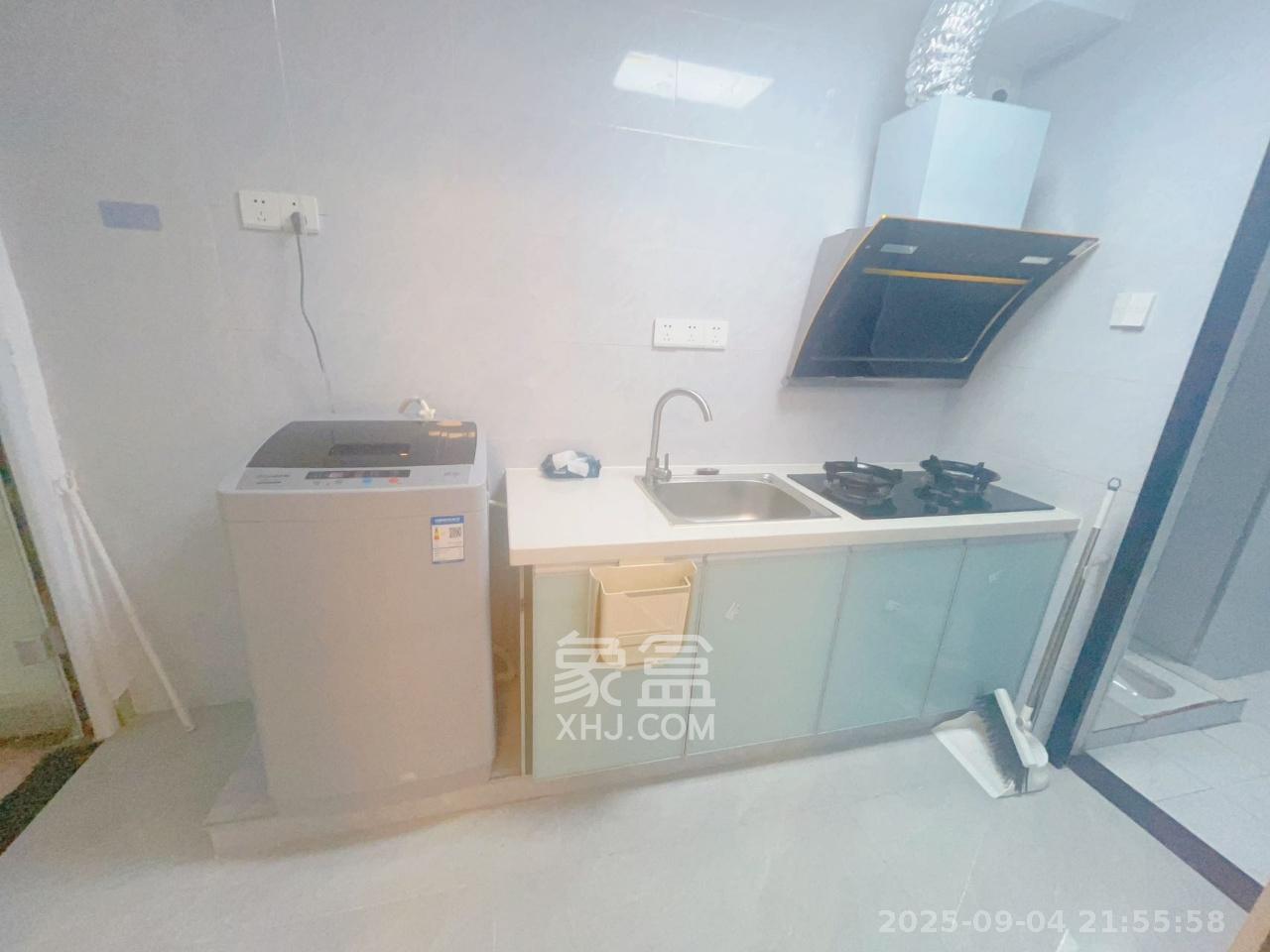 湘域中央 1室1厅1卫 3000.0元/月 湘域中央 1室1厅1卫 3000.0元/月室内图