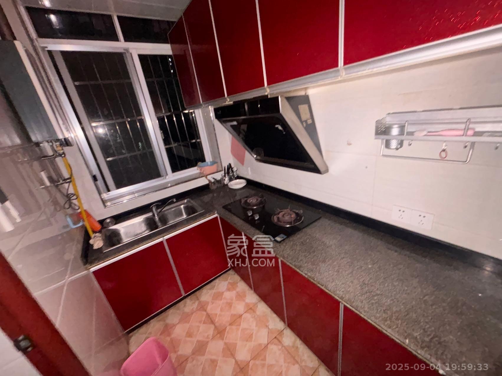 正圆小区（树木岭）  1室2厅1卫    1600.0元/月室内图