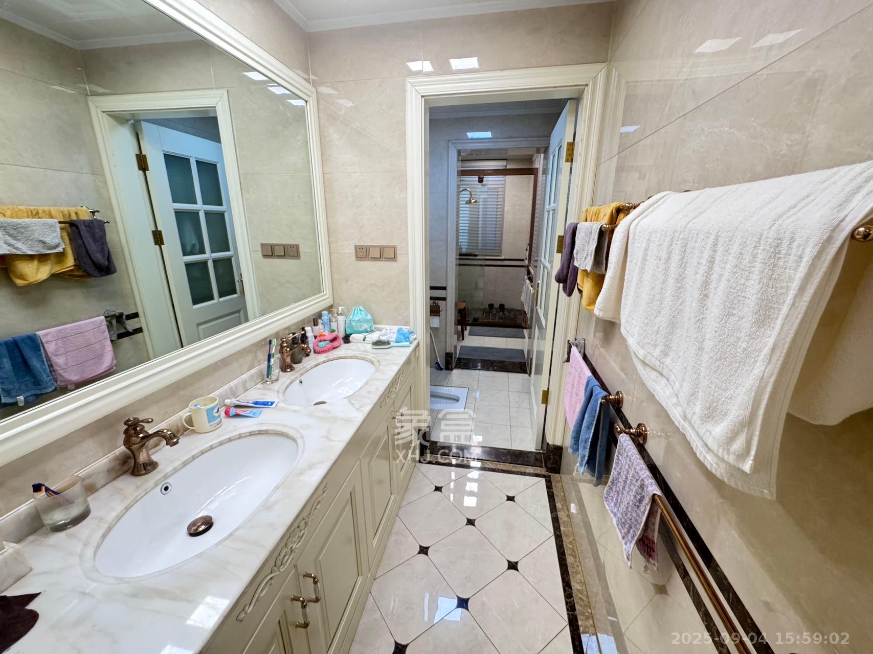 江河中央洋房 5室2厅3卫 28000.0元/月 江河中央洋房 5室2厅3卫 28000.0元/月室内图