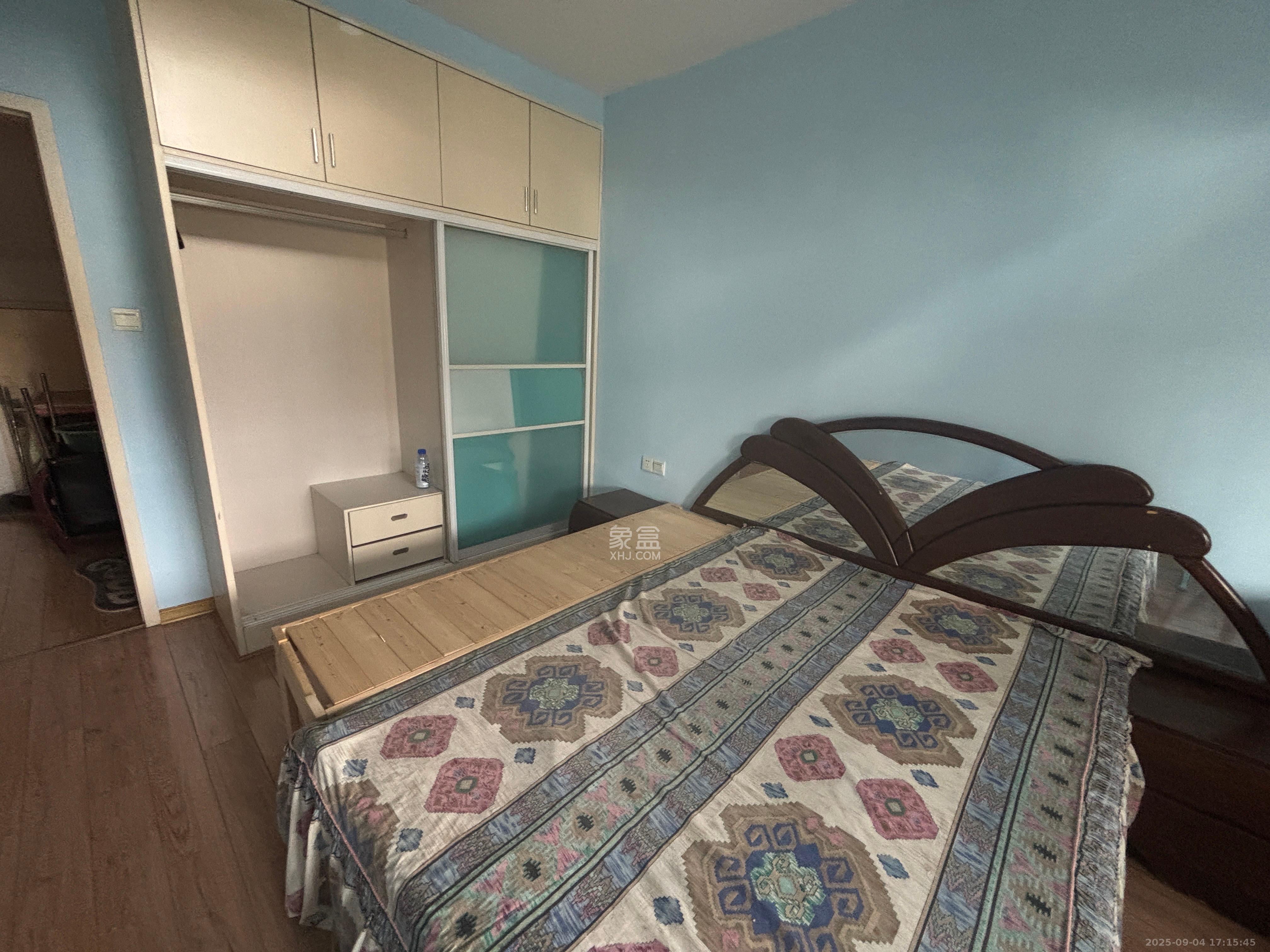 德馨园  2室2厅1卫    1200.0元/月 德馨园  2室2厅1卫    1200.0元/月室内图