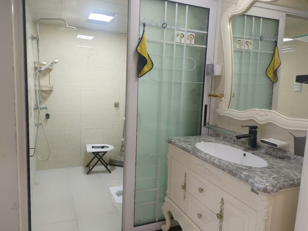 龙洲馨苑 2室2厅1卫 1600.0元/月 龙洲馨苑 2室2厅1卫 1600.0元/月室内图