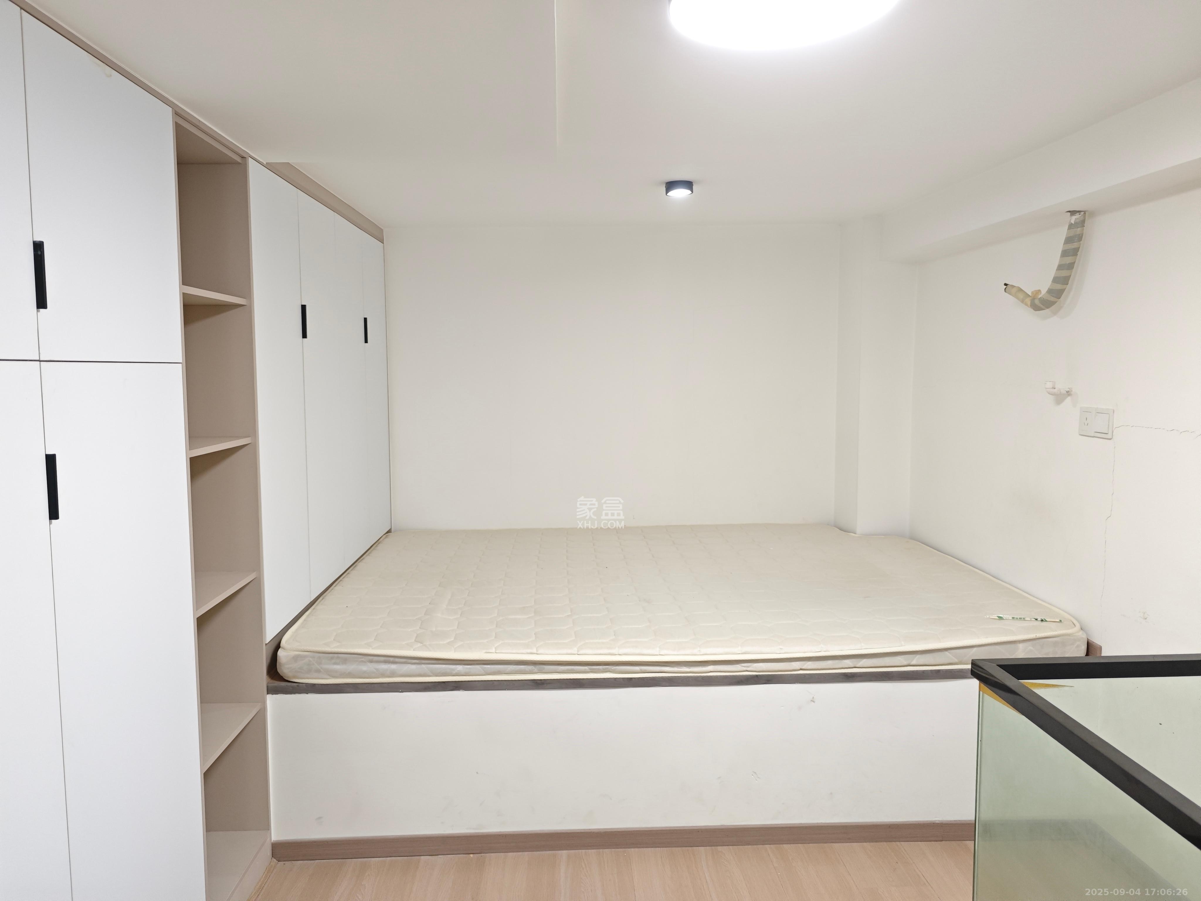 金茂建发泊悦  2室2厅1卫    1800.0元/月室内图