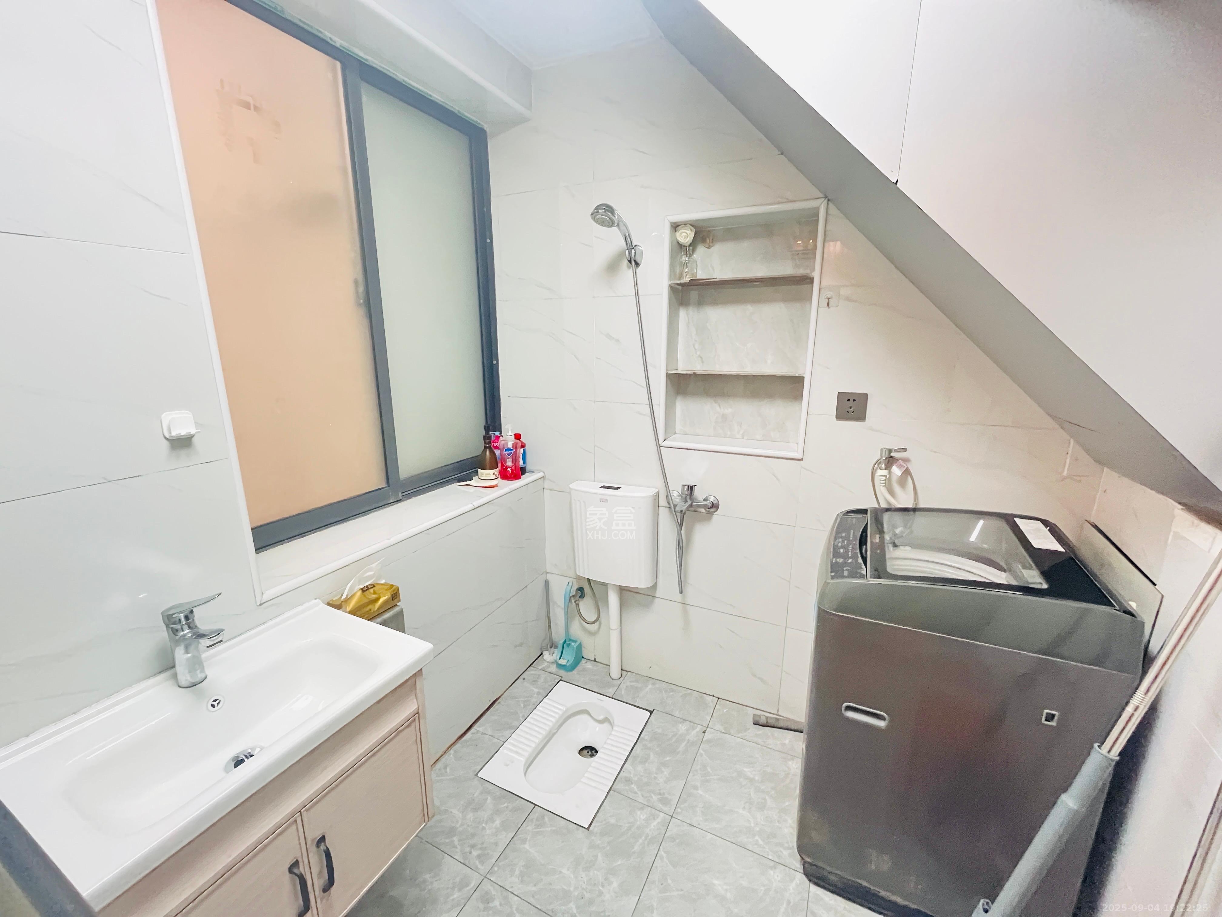 白沙街（白沙巷）散盘  2室1厅1卫    2000.0元/月室内图