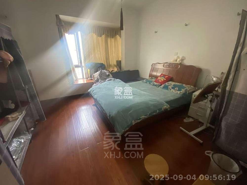 华晨御园 3室2厅2卫 2000.0元/月 华晨御园 3室2厅2卫 2000.0元/月室内图