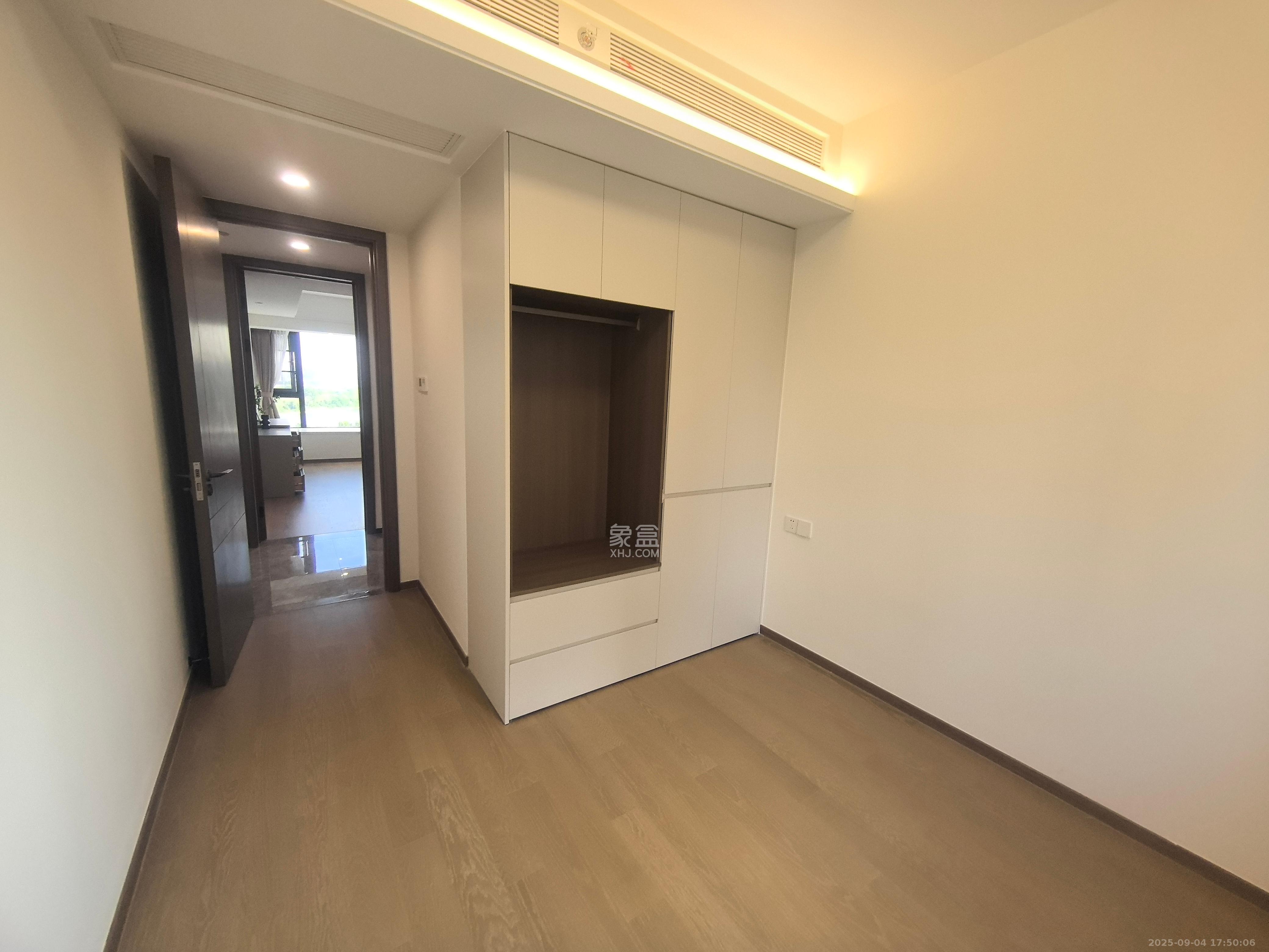 滨江府1913 4室2厅2卫 13000.0元/月 滨江府1913 4室2厅2卫 13000.0元/月室内图