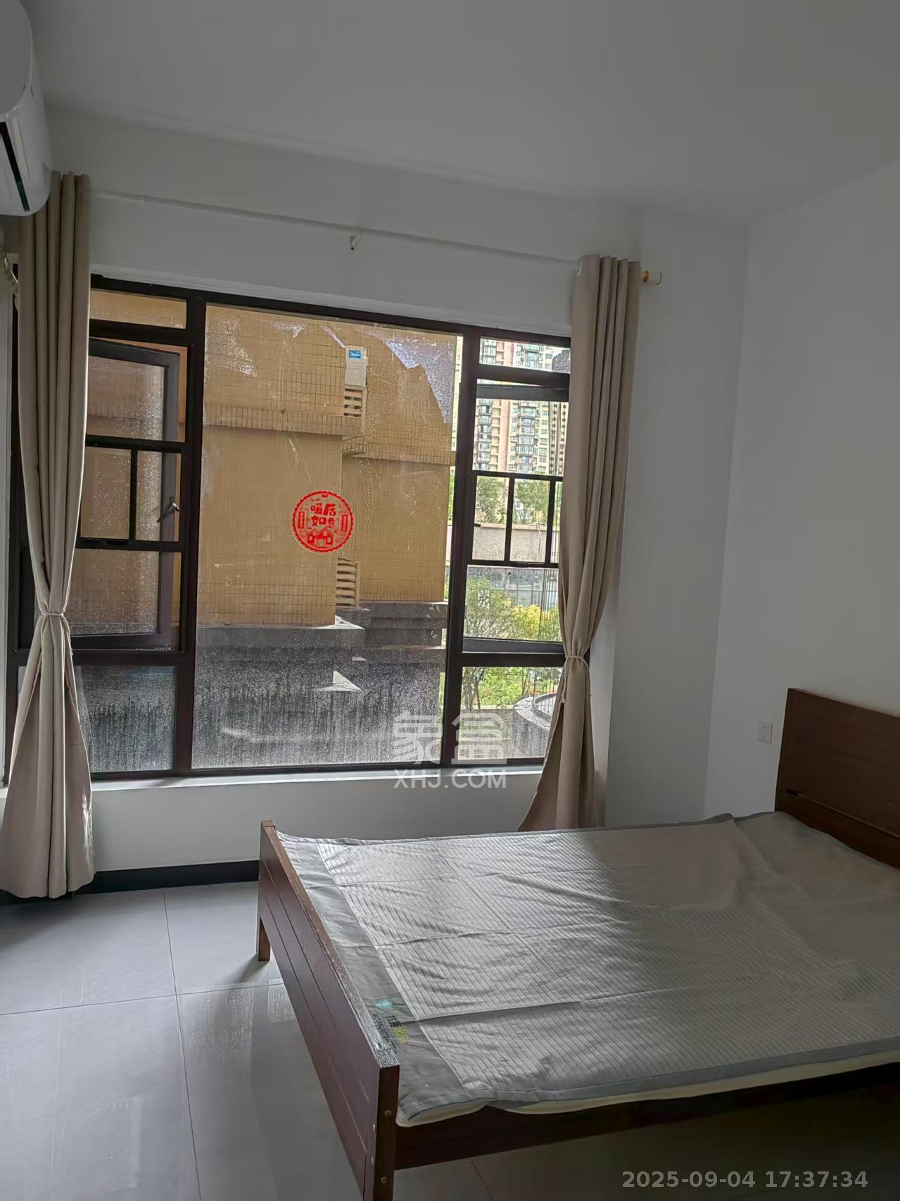 三润城(三润星城) 4室2厅2卫 2200.0元/月 三润城(三润星城) 4室2厅2卫 2200.0元/月室内图