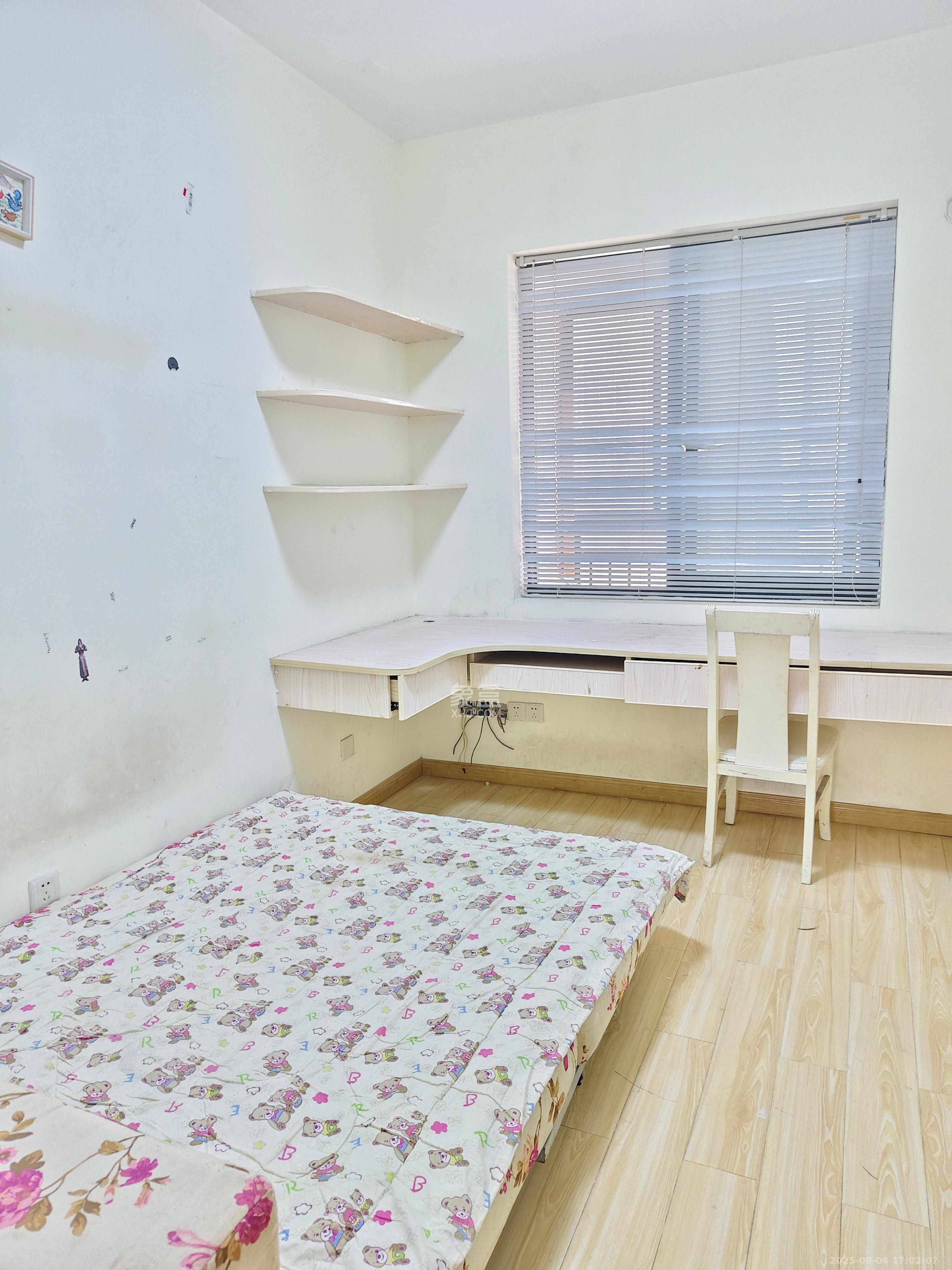 湘诚嘉园  4室2厅2卫    2600.0元/月室内图