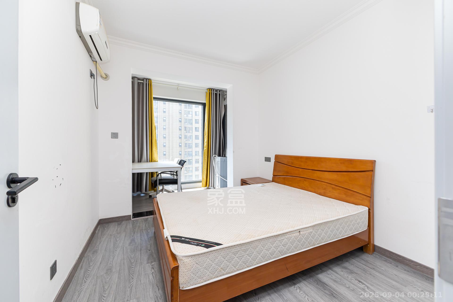 明发阅江悦府  4室2厅2卫    115.0万卧室