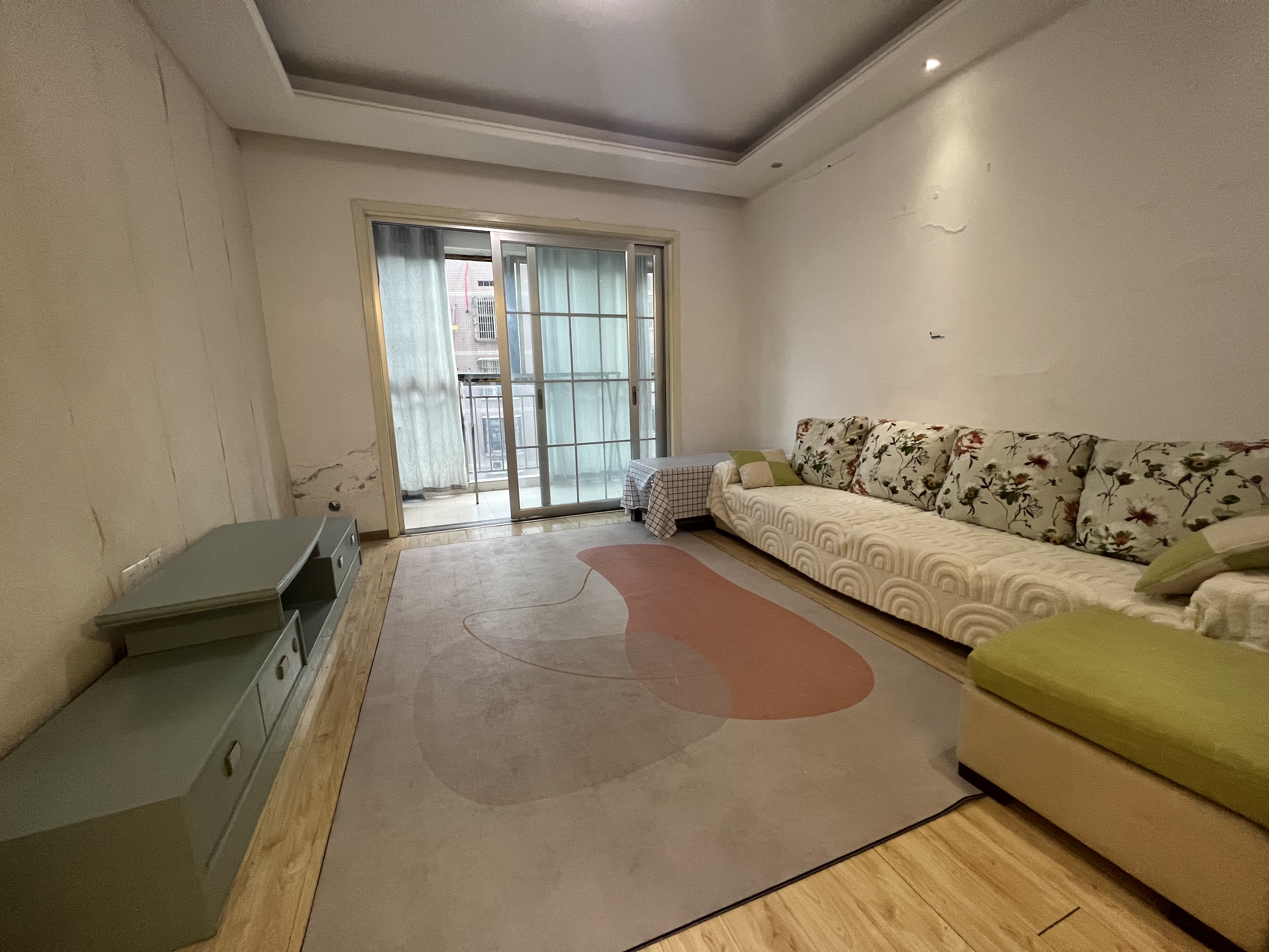 香格里拉  2室1厅1卫   1500.00元/月室内图