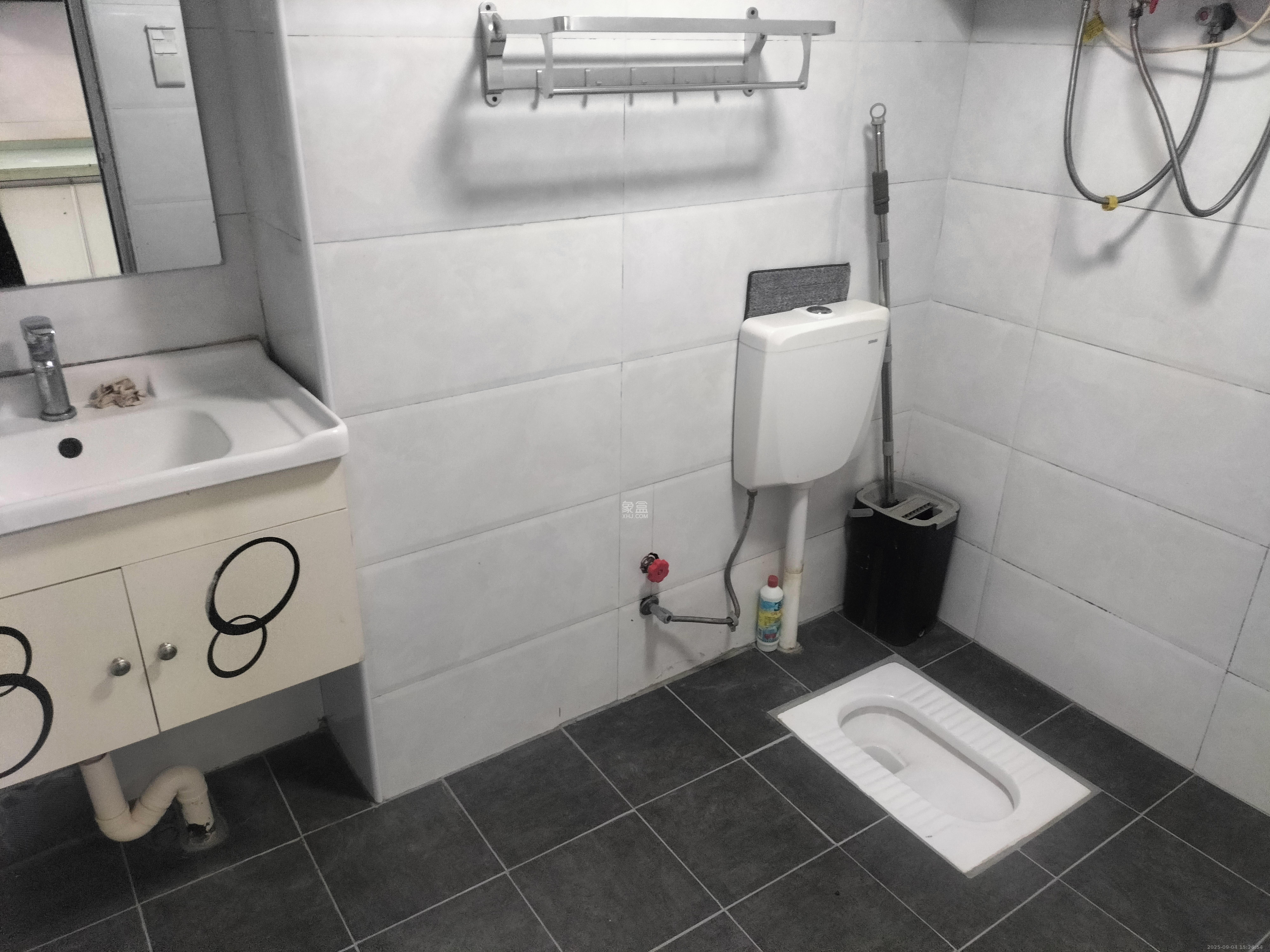 时代星空 1室1厅1卫 1100.0元/月 时代星空 1室1厅1卫 1100.0元/月室内图