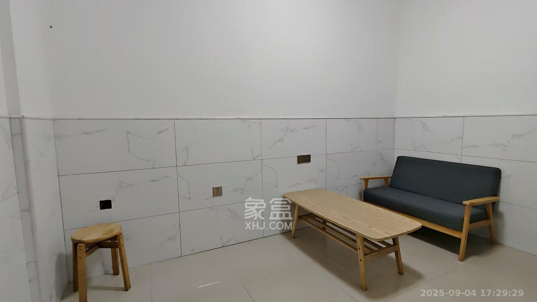 西子湖畔沃府  1室2厅2卫    1000.0元/月 西子湖畔沃府  1室2厅2卫    1000.0元/月