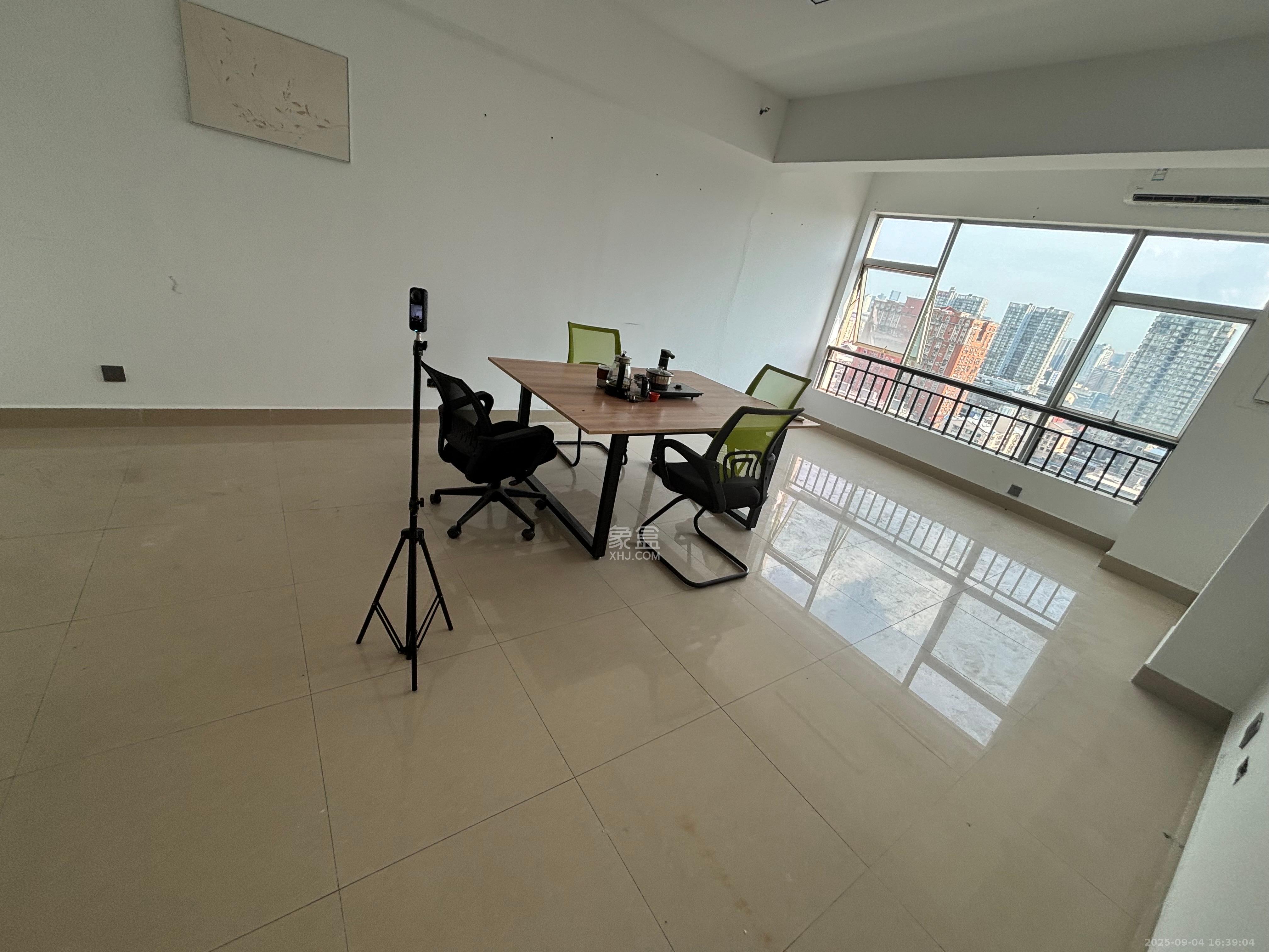 五一新干线  1室0厅0卫    2400.0元/月室内图