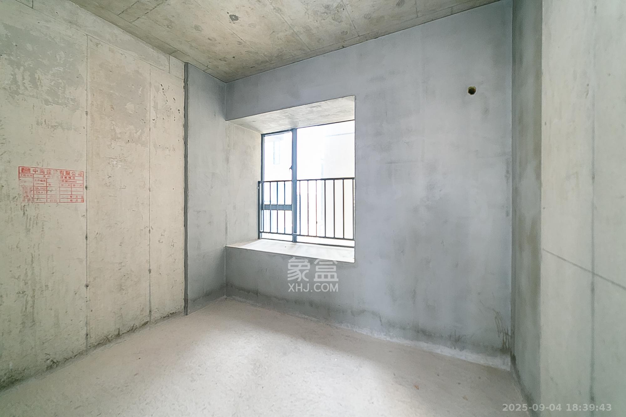 岭福家苑(天心佳苑) 3室2厅2卫 108.0万 岭福家苑(天心佳苑) 3室2厅2卫 108.0万卧室