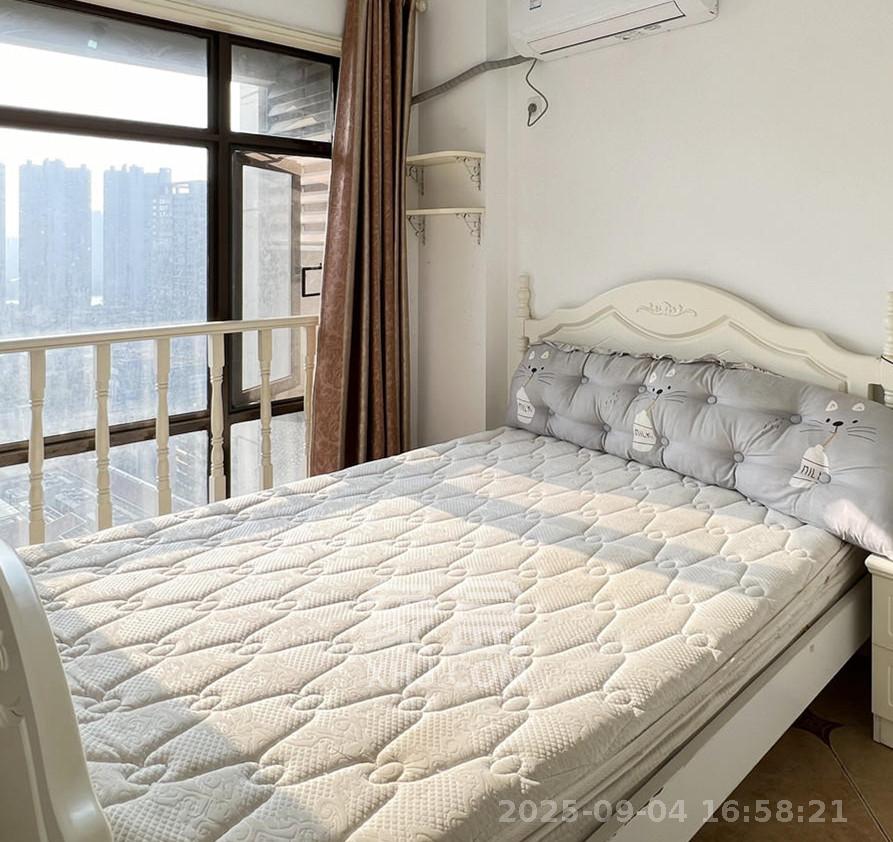 铂宫  2室1厅1卫    2800.0元/月室内图