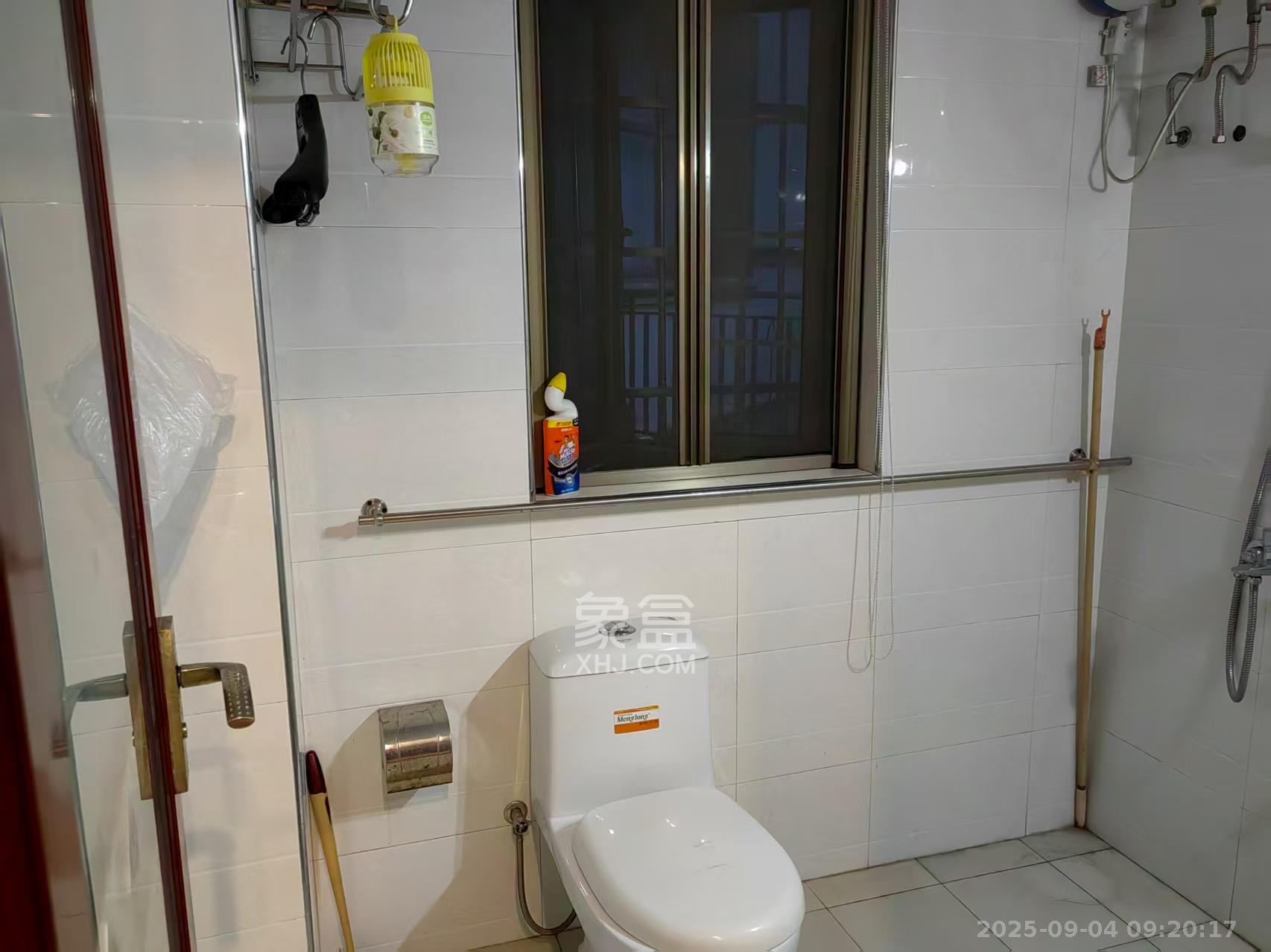 长沙玫瑰园  3室2厅2卫    2200.0元/月室内图