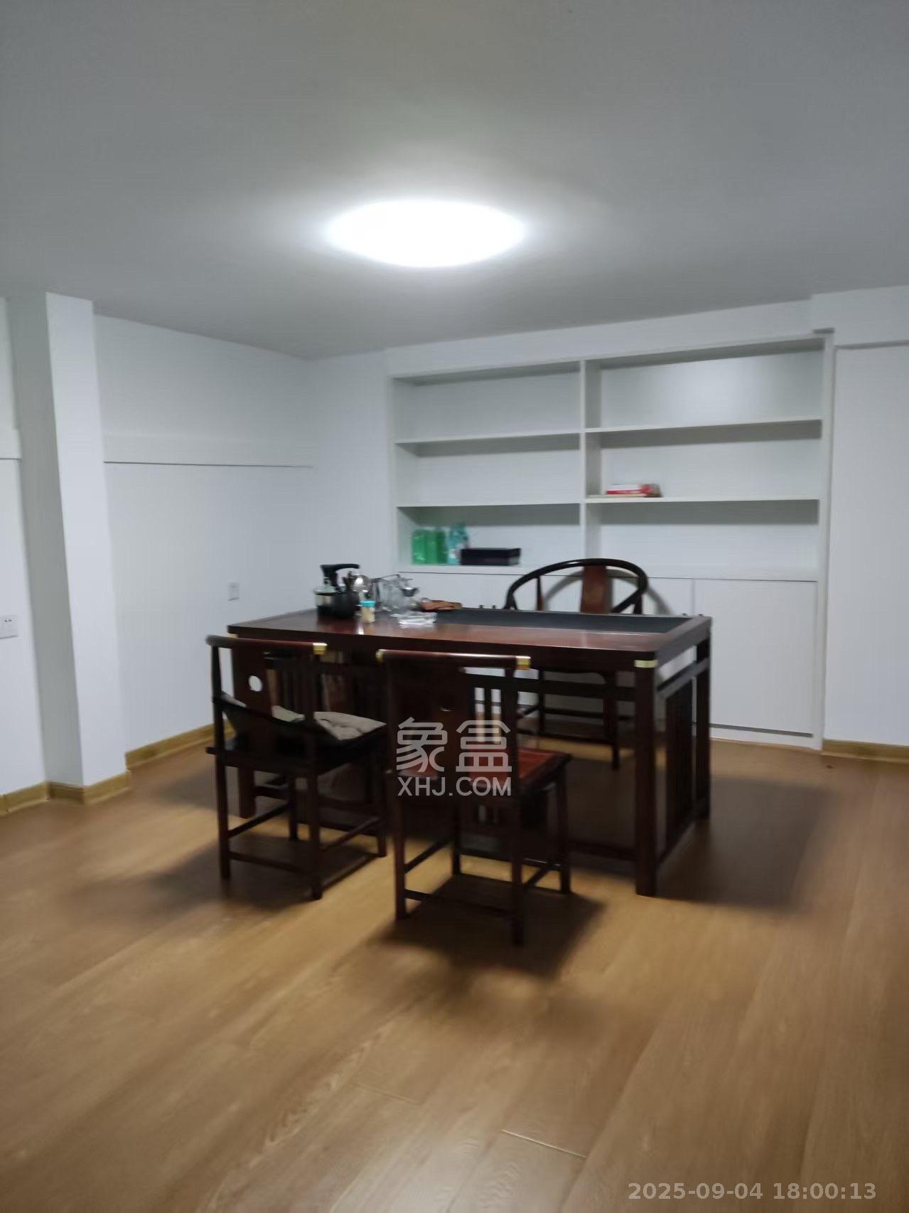 华润置地广场二期 2室1厅1卫 1500.0元/月 华润置地广场二期 2室1厅1卫 1500.0元/月室内图