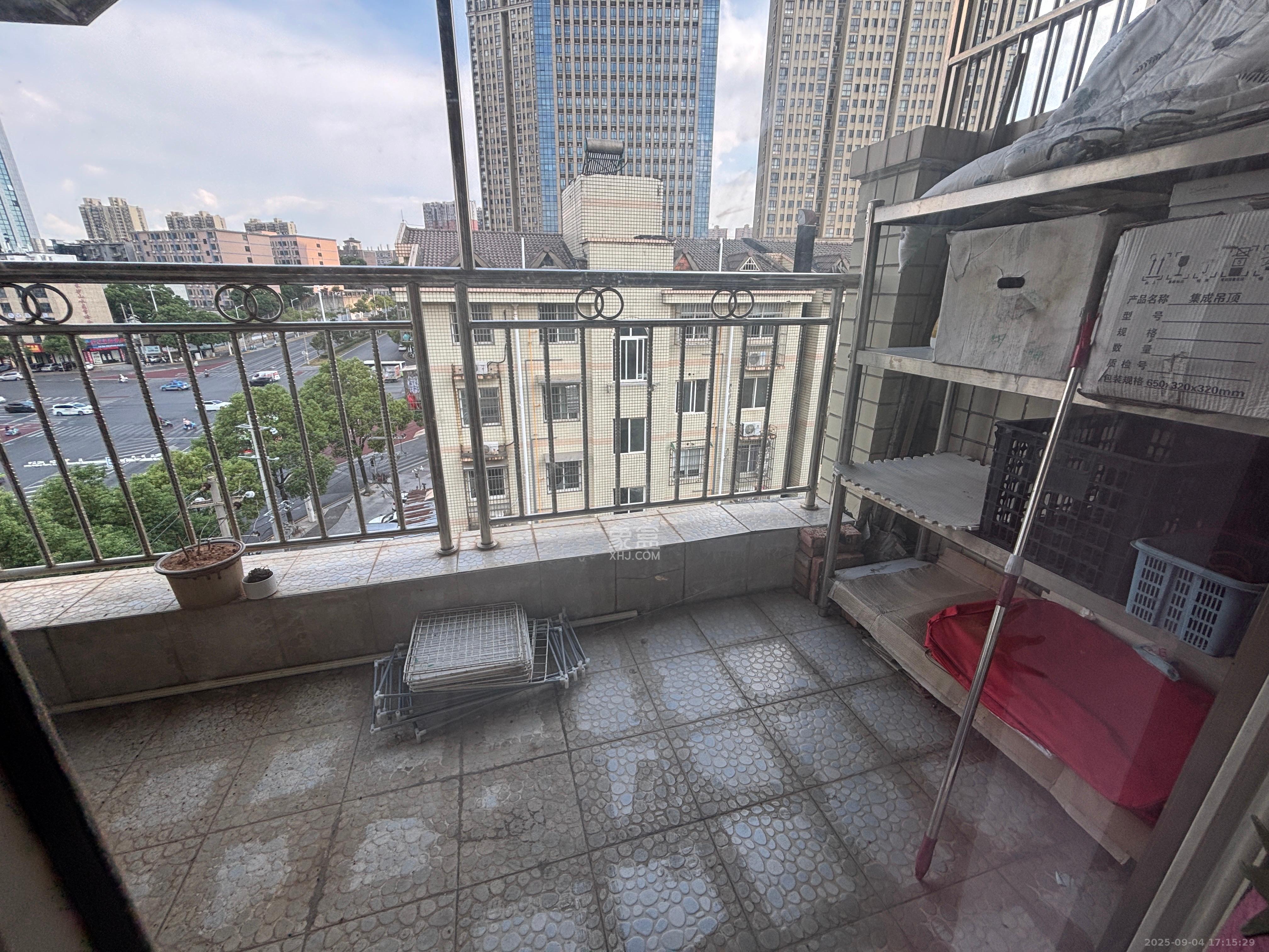 德馨园  2室2厅1卫    1200.0元/月 德馨园  2室2厅1卫    1200.0元/月室内图