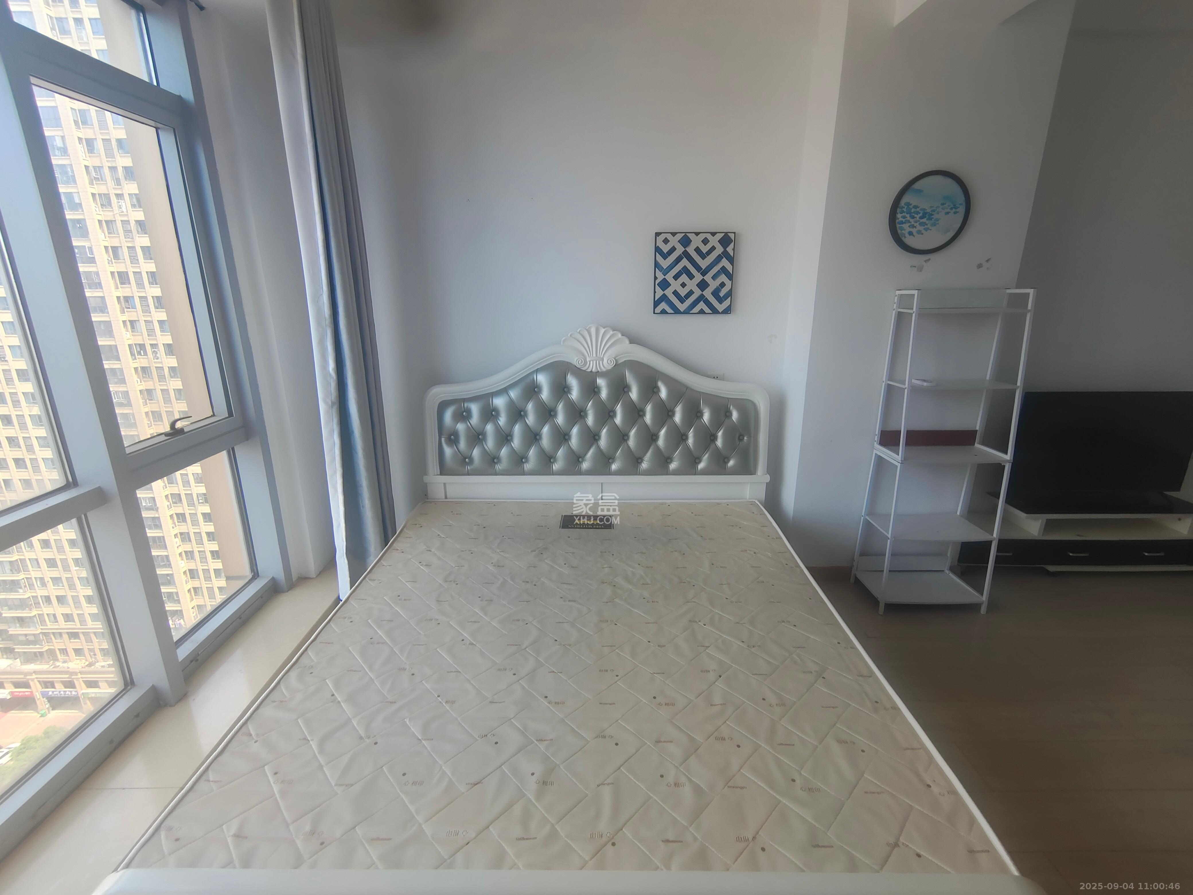 奥克斯缔壹城 1室1厅1卫 1300.0元/月 奥克斯缔壹城 1室1厅1卫 1300.0元/月室内图