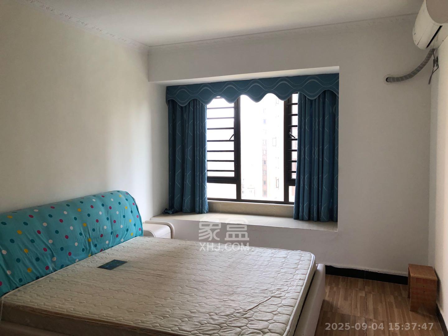 阳光城尚东湾青云苑 4室2厅3卫 2800.0元/月 阳光城尚东湾青云苑 4室2厅3卫 2800.0元/月室内图