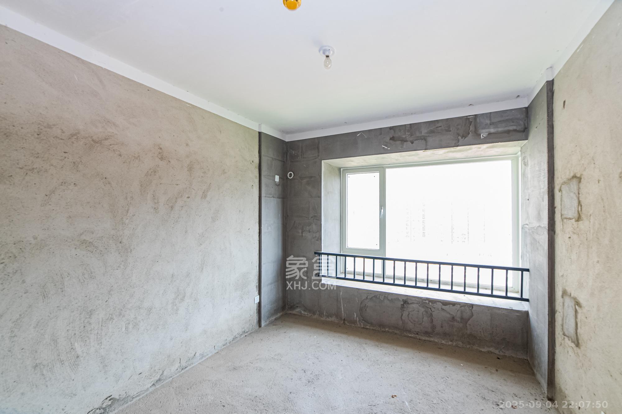 北辰三角洲E7区  5室2厅3卫    407.0万 北辰三角洲E7区  5室2厅3卫    407.0万卧室