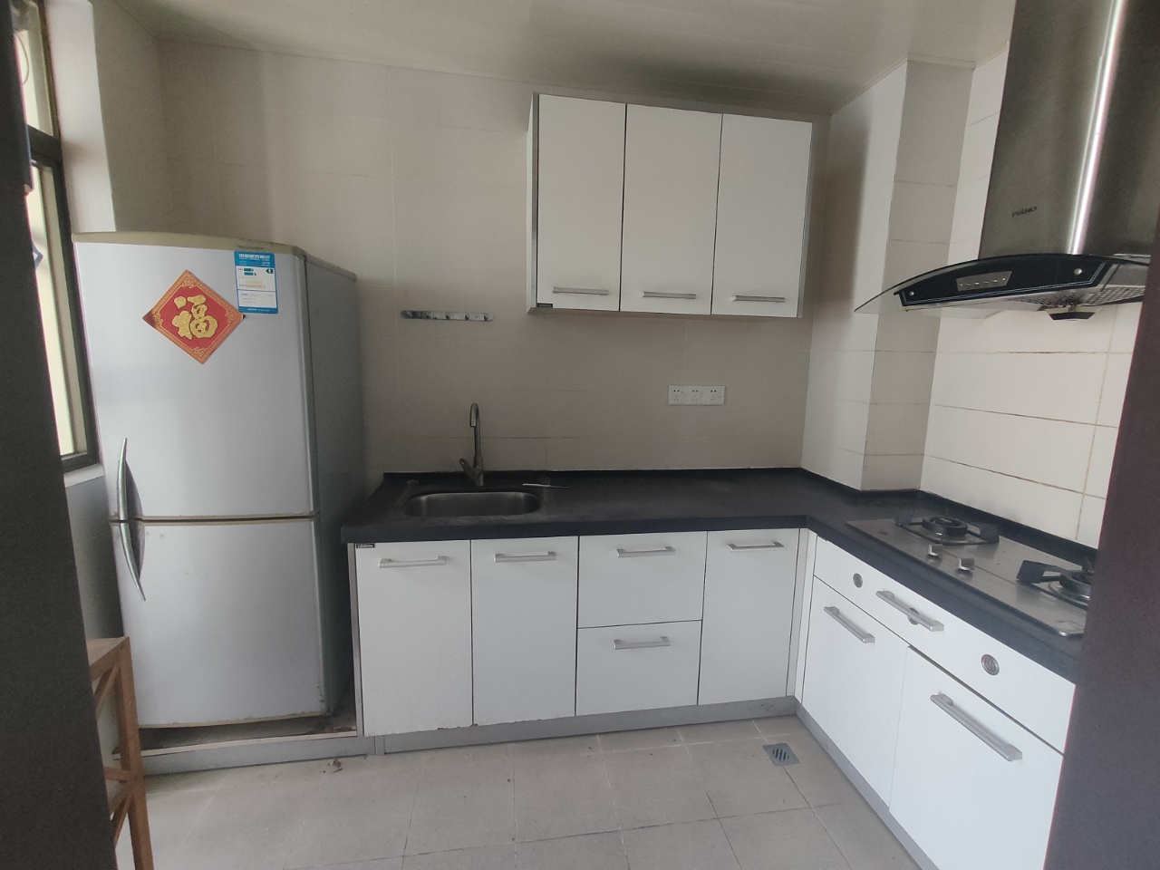 紫园A区  2室2厅1卫    3000.0元/月 紫园A区  2室2厅1卫    3000.0元/月室内图