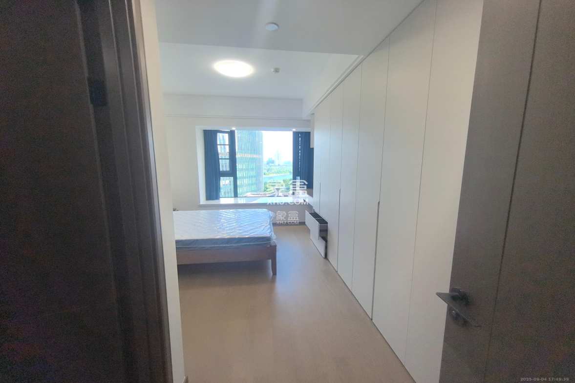 滨江府1913 4室2厅2卫 13000.0元/月 滨江府1913 4室2厅2卫 13000.0元/月室内图