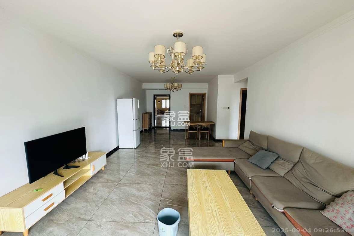 万润滨江天著  4室2厅2卫    2600.0元/月 万润滨江天著  4室2厅2卫    2600.0元/月室内图1