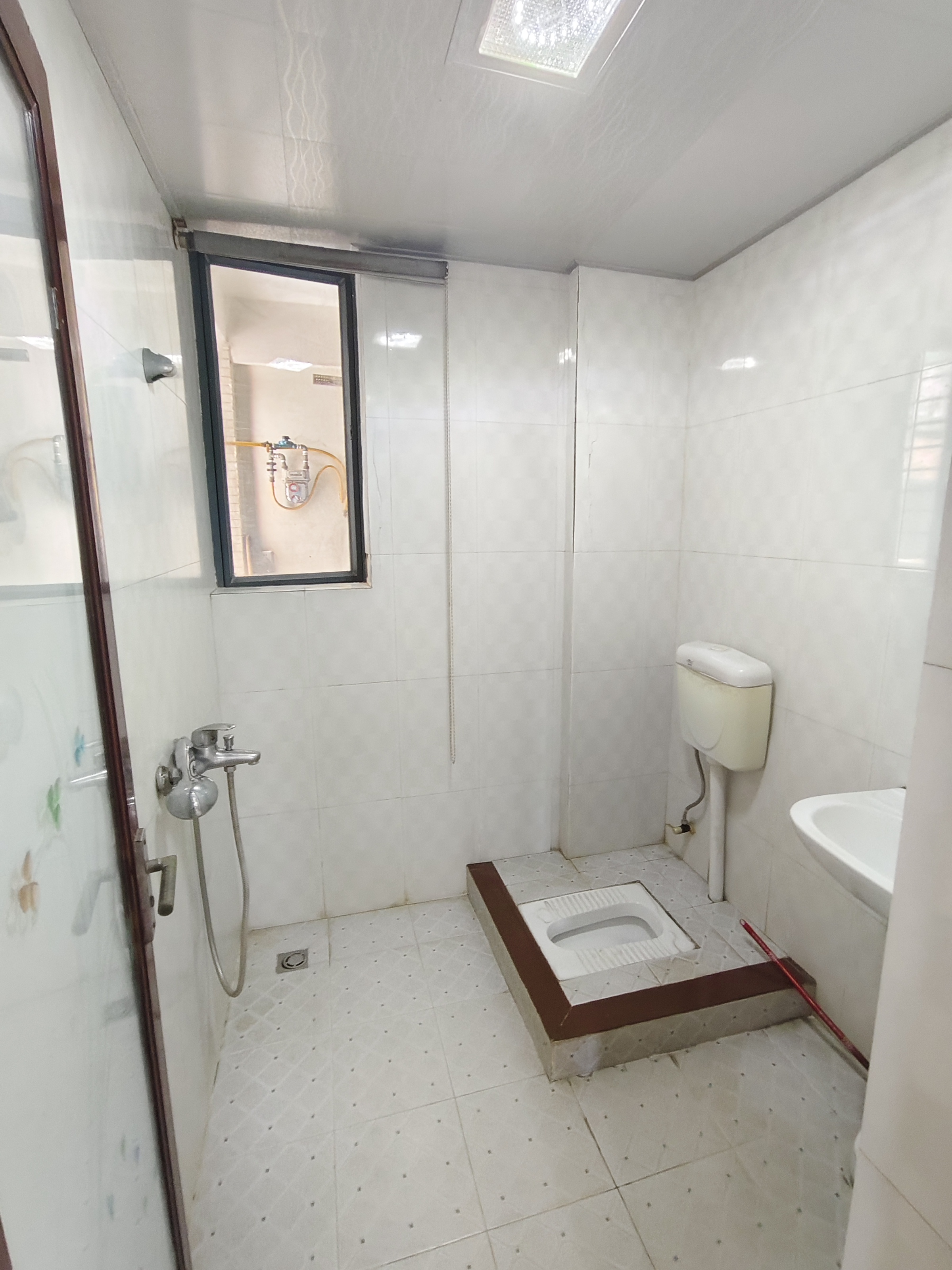 玉龙湾 2室2厅1卫 2200.0元/月 玉龙湾 2室2厅1卫 2200.0元/月室内图