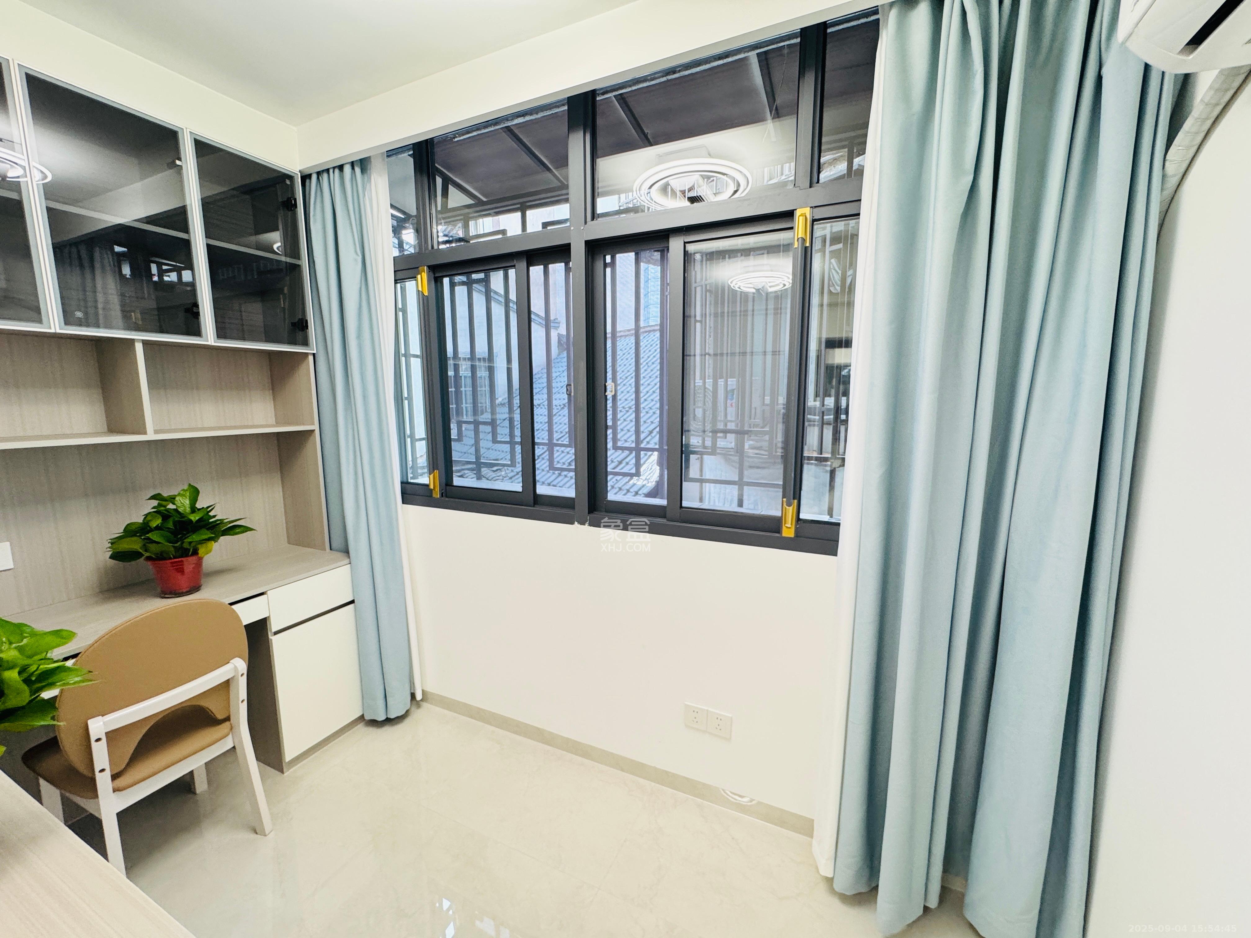 西湖新村 2室1厅1卫 3280.0元/月 西湖新村 2室1厅1卫 3280.0元/月室内图