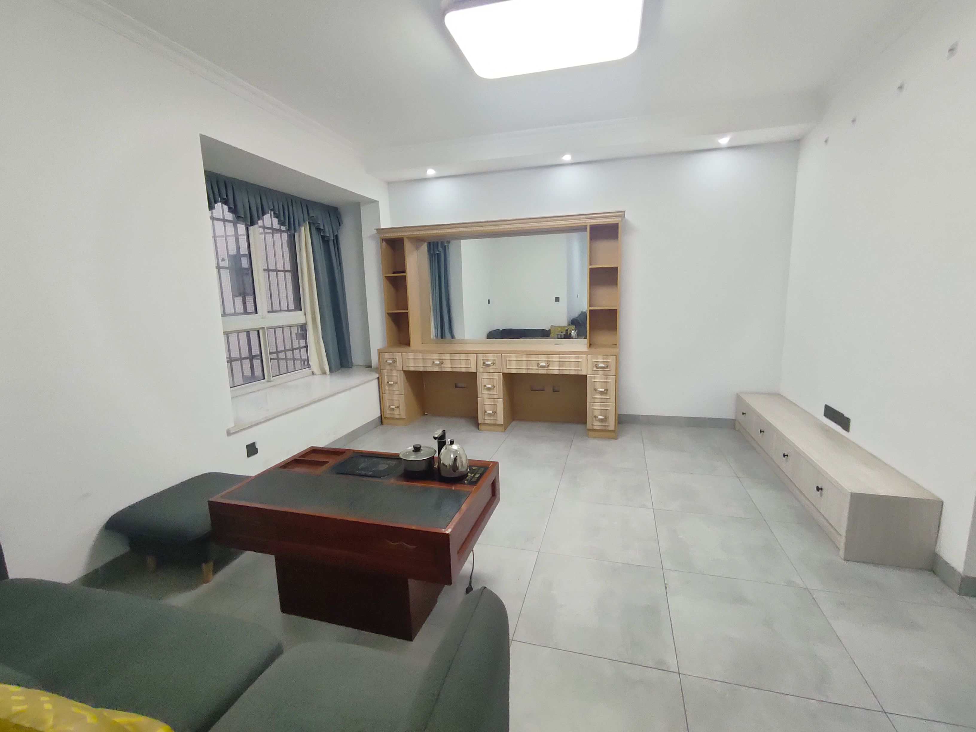 民俗文化广场 1室0厅0卫 1500.00元/月 民俗文化广场 1室0厅0卫 1500.00元/月室内图