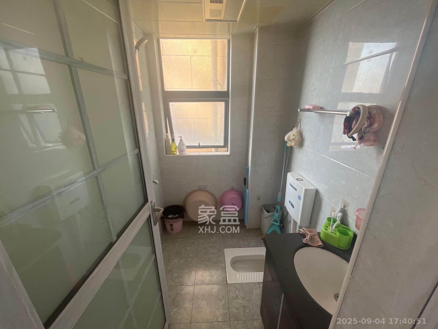 高升时代广场（冠铭商务中心）  3室1厅1卫    2100.0元/月室内图