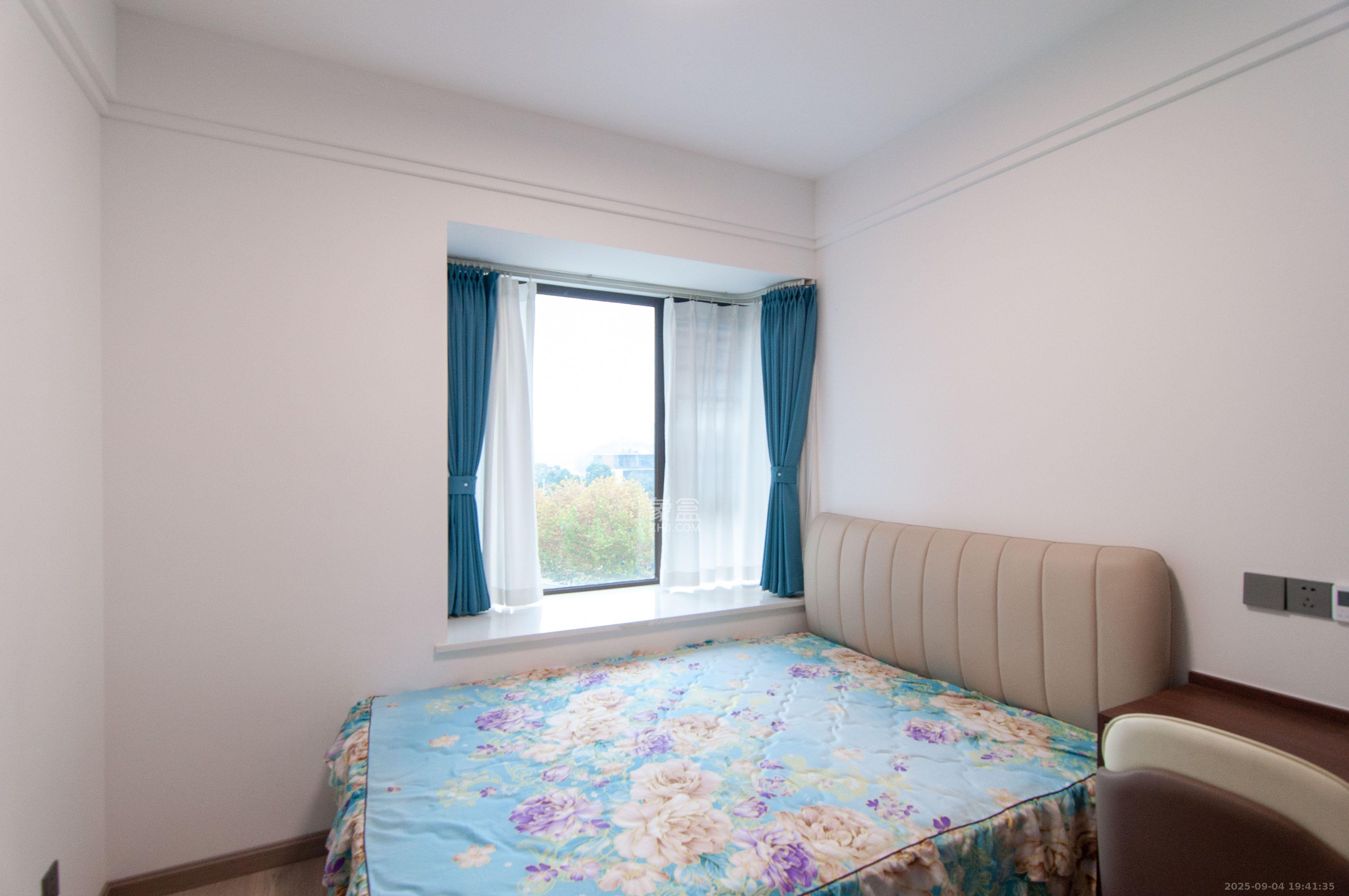 卓越浅水湾  4室2厅2卫    4800.0元/月室内图