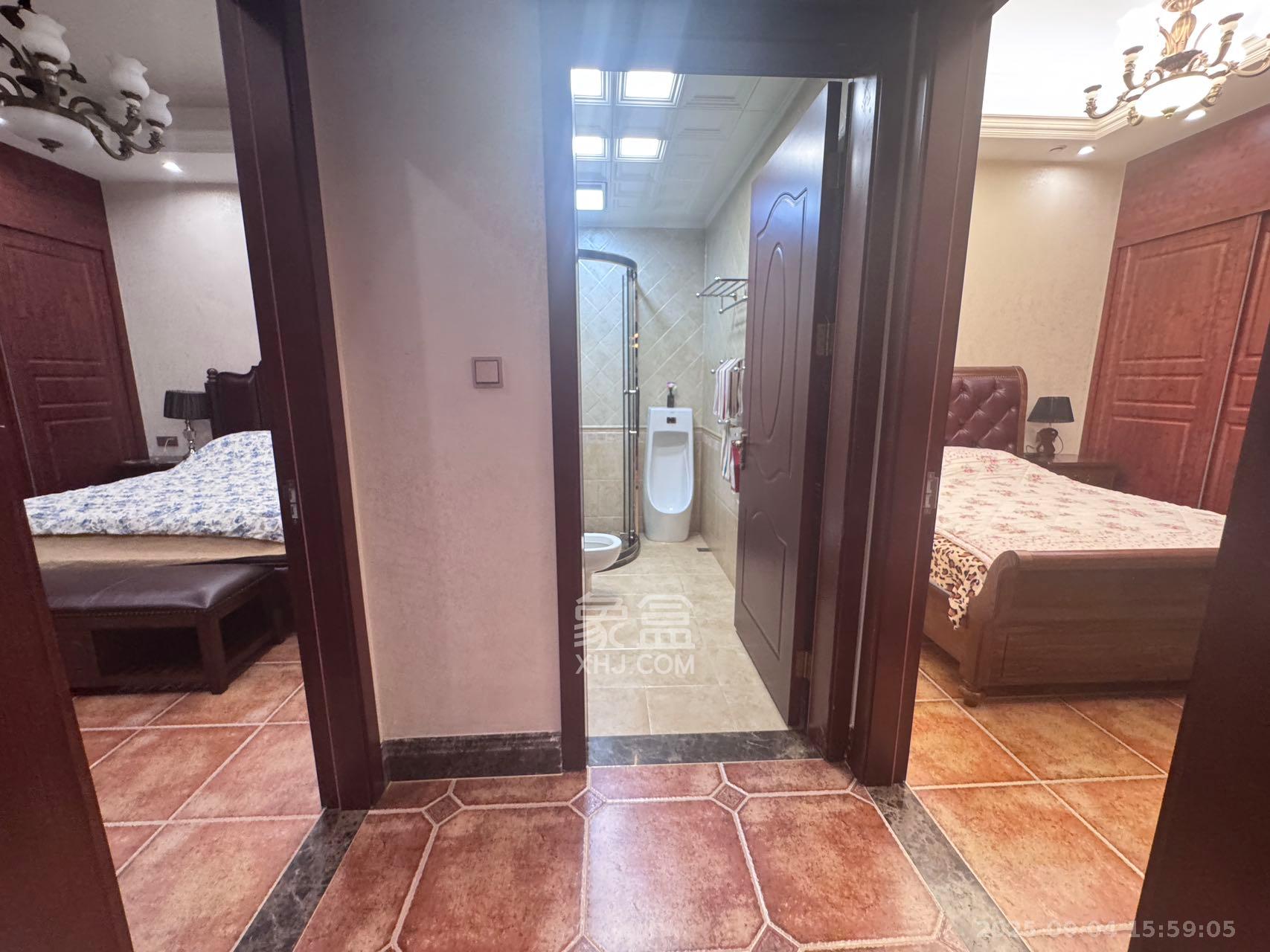 江河中央洋房  5室2厅3卫    28000.0元/月室内图