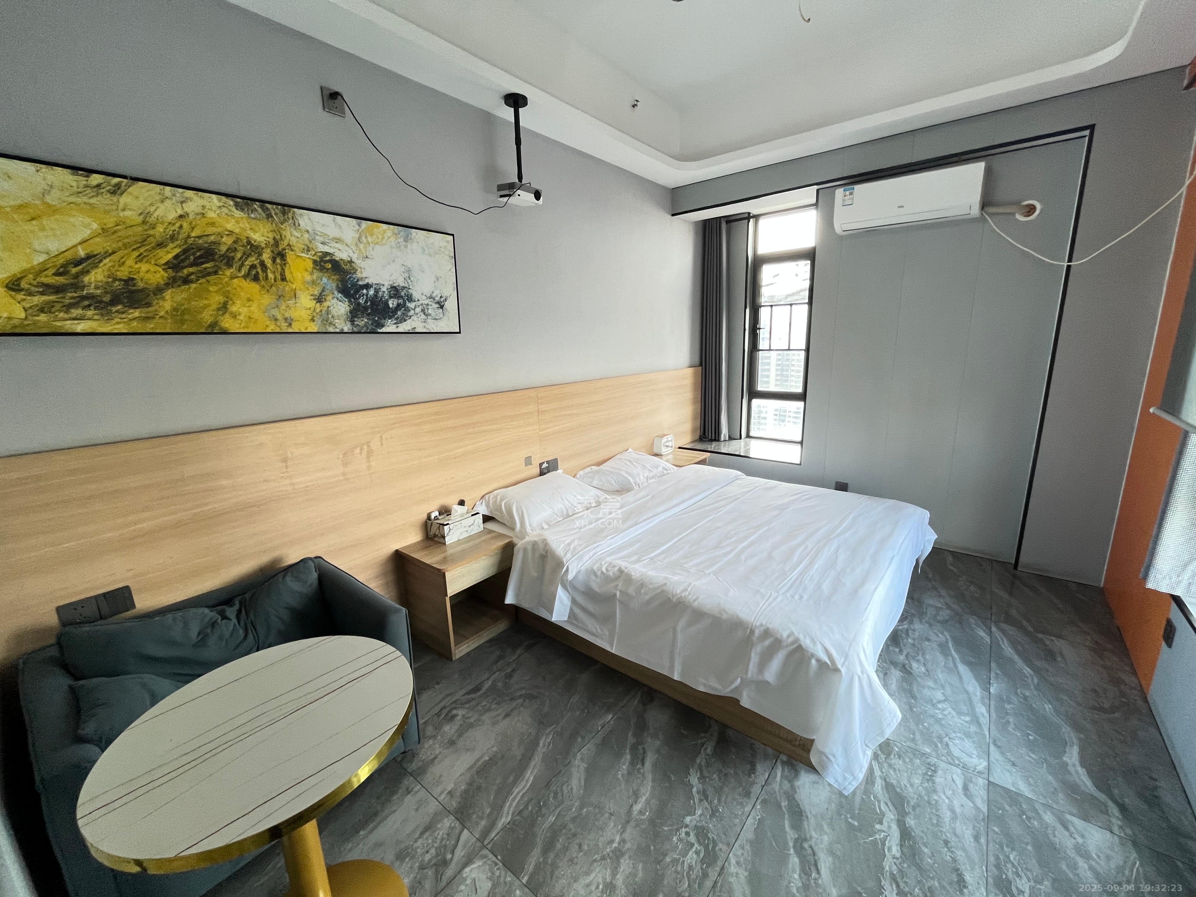 长沙高铁吾悦广场 1室1厅1卫 1500.0元/月 长沙高铁吾悦广场 1室1厅1卫 1500.0元/月室内图