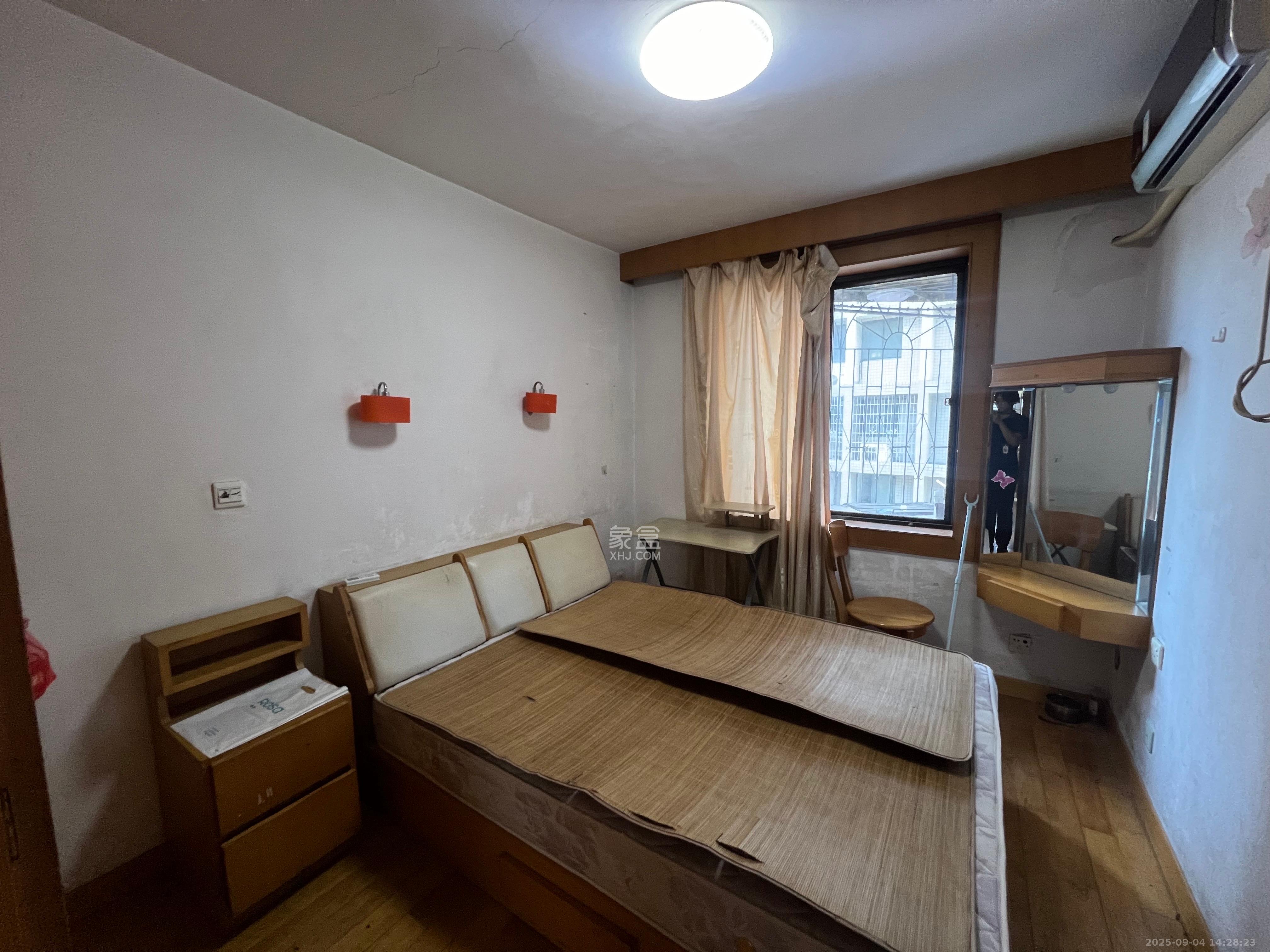 中国铝业单位宿舍  2室1厅1卫    1800.0元/月室内图