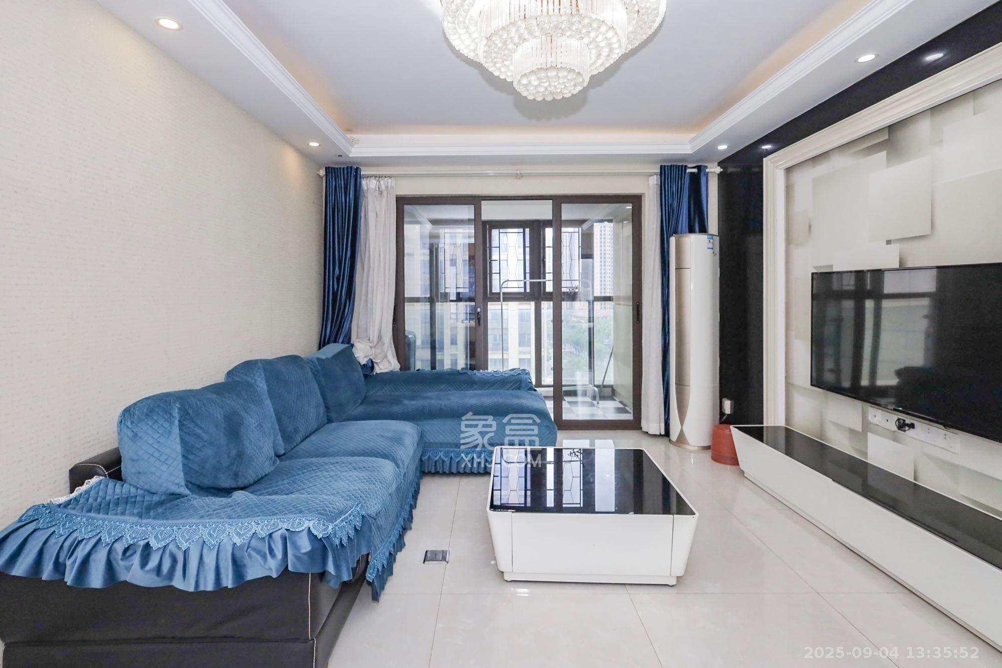 南山雍江汇(滨江国际新城) 3室2厅1卫 3100.0元/月 南山雍江汇(滨江国际新城) 3室2厅1卫 3100.0元/月室内图