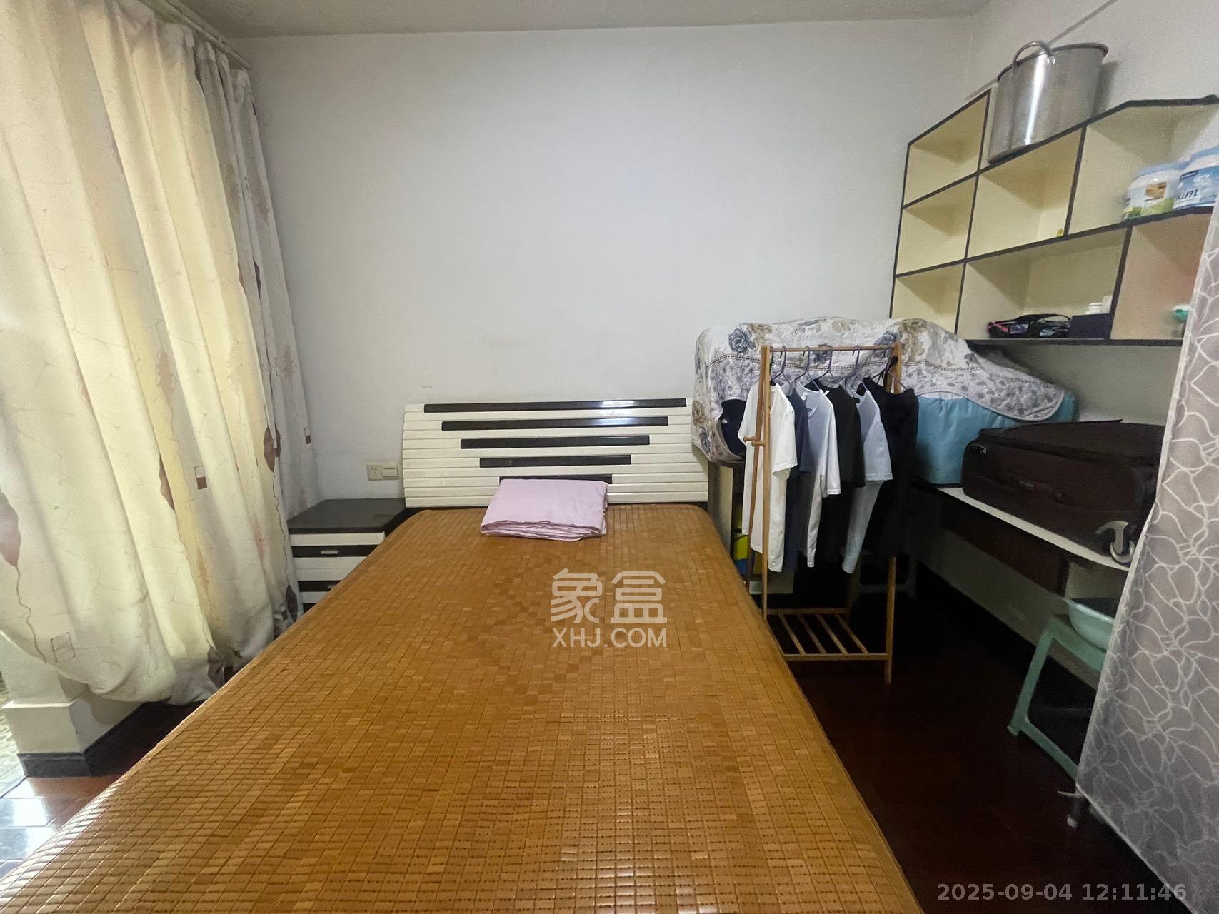 都市春天 3室2厅2卫 2600.0元/月 都市春天 3室2厅2卫 2600.0元/月室内图