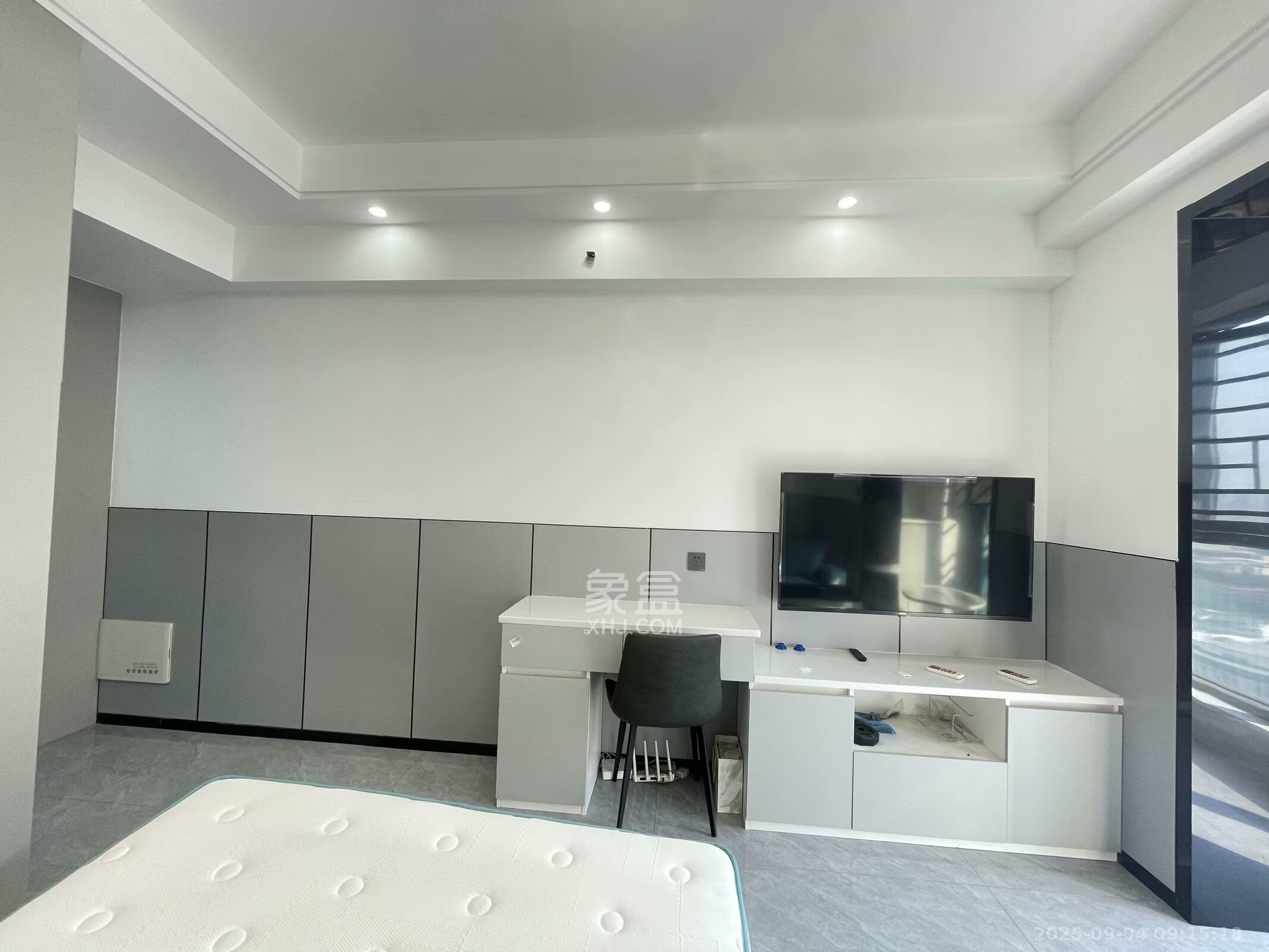 嘉雨兴园 1室1厅1卫 1700.0元/月 嘉雨兴园 1室1厅1卫 1700.0元/月室内图