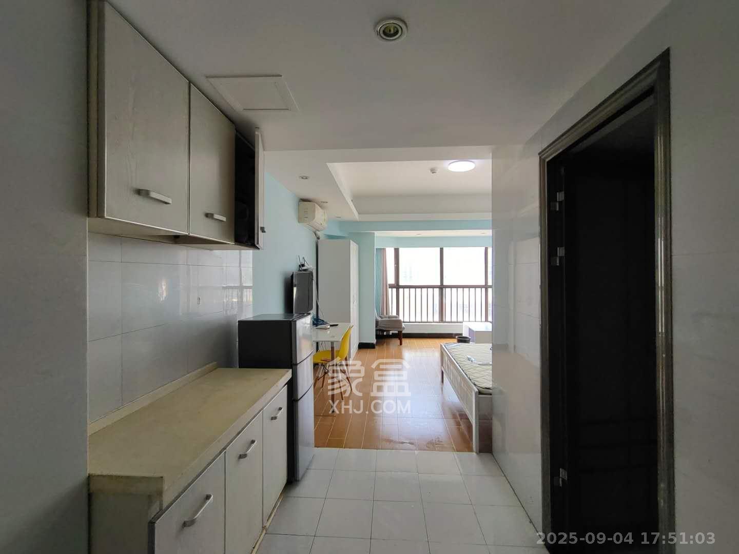 罗马国际公寓  1室1厅1卫    1200.0元/月 罗马国际公寓  1室1厅1卫    1200.0元/月