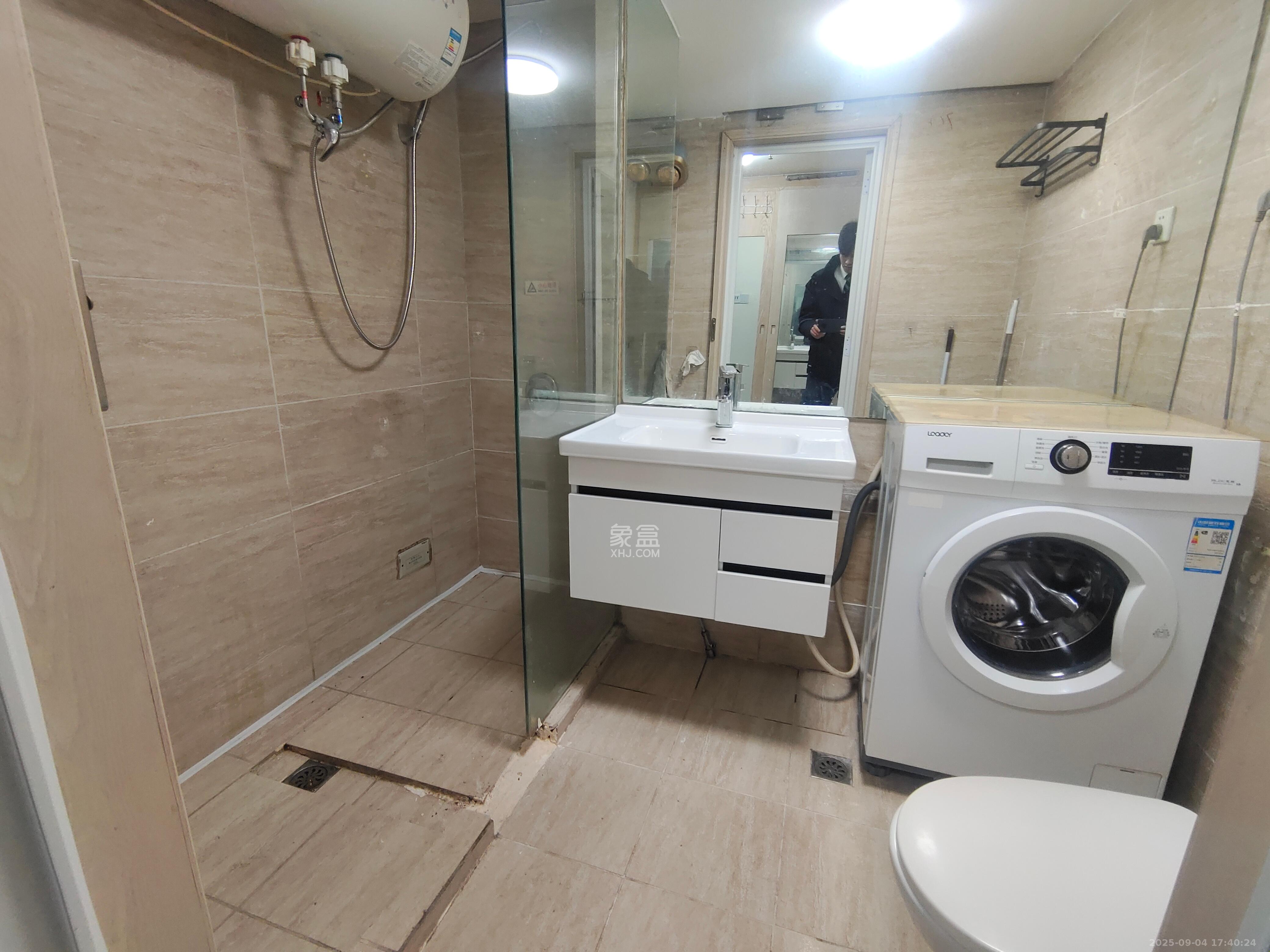 三重星都心  1室1厅1卫    1500.0元/月室内图