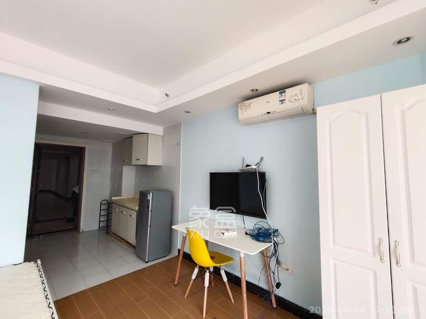 罗马国际公寓  1室1厅1卫    1200.0元/月 罗马国际公寓  1室1厅1卫    1200.0元/月室内图