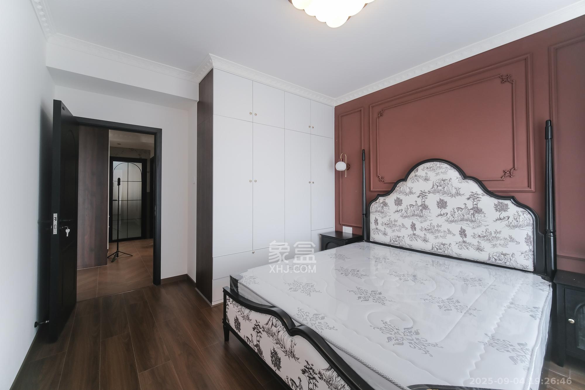 荣盛花语城 3室2厅1卫 73.8万 荣盛花语城 3室2厅1卫 73.8万卧室