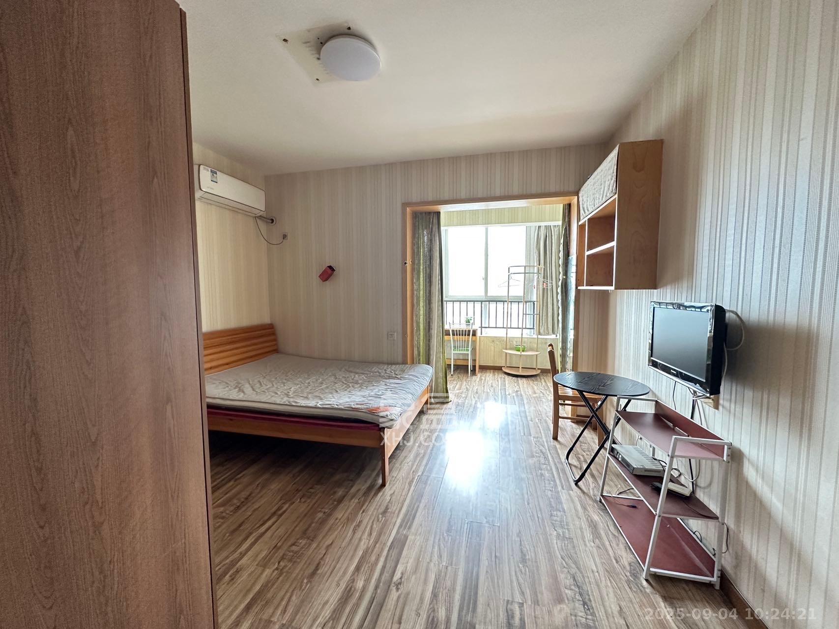 月湖兰庭  1室1厅1卫    1800.0元/月室内图