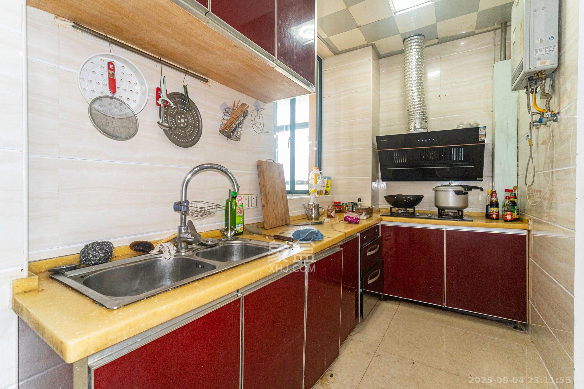 松雅湖畔 2室2厅1卫 53.0万 松雅湖畔 2室2厅1卫 53.0万厨房