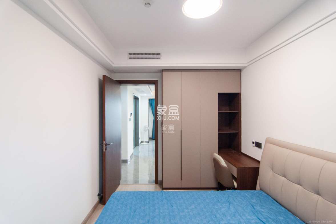 卓越浅水湾 4室2厅2卫 4800.0元/月 卓越浅水湾 4室2厅2卫 4800.0元/月室内图